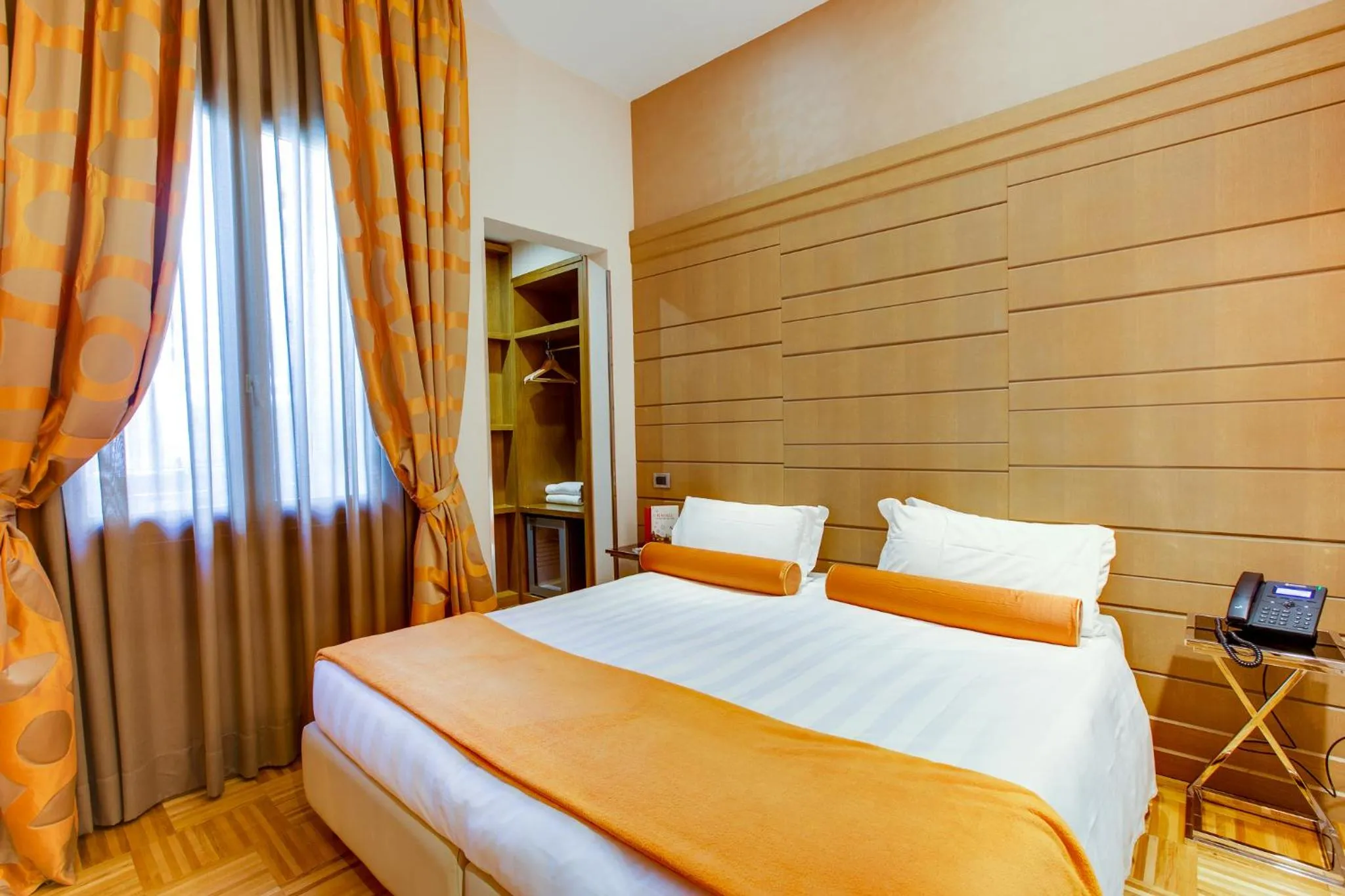 Photo of the whole room, Bed in Solo Experience Hotel