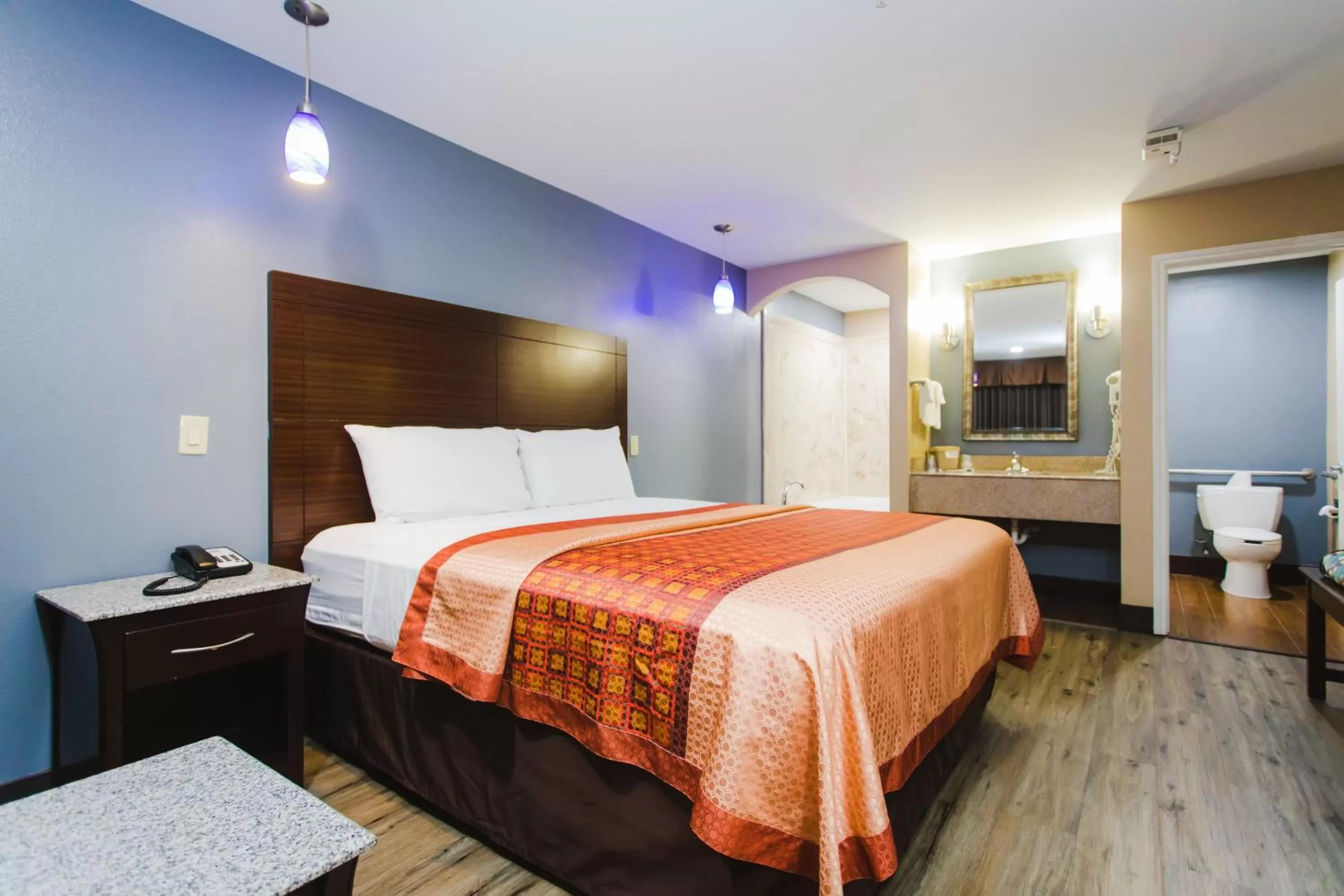 Bed in Home Place Inn