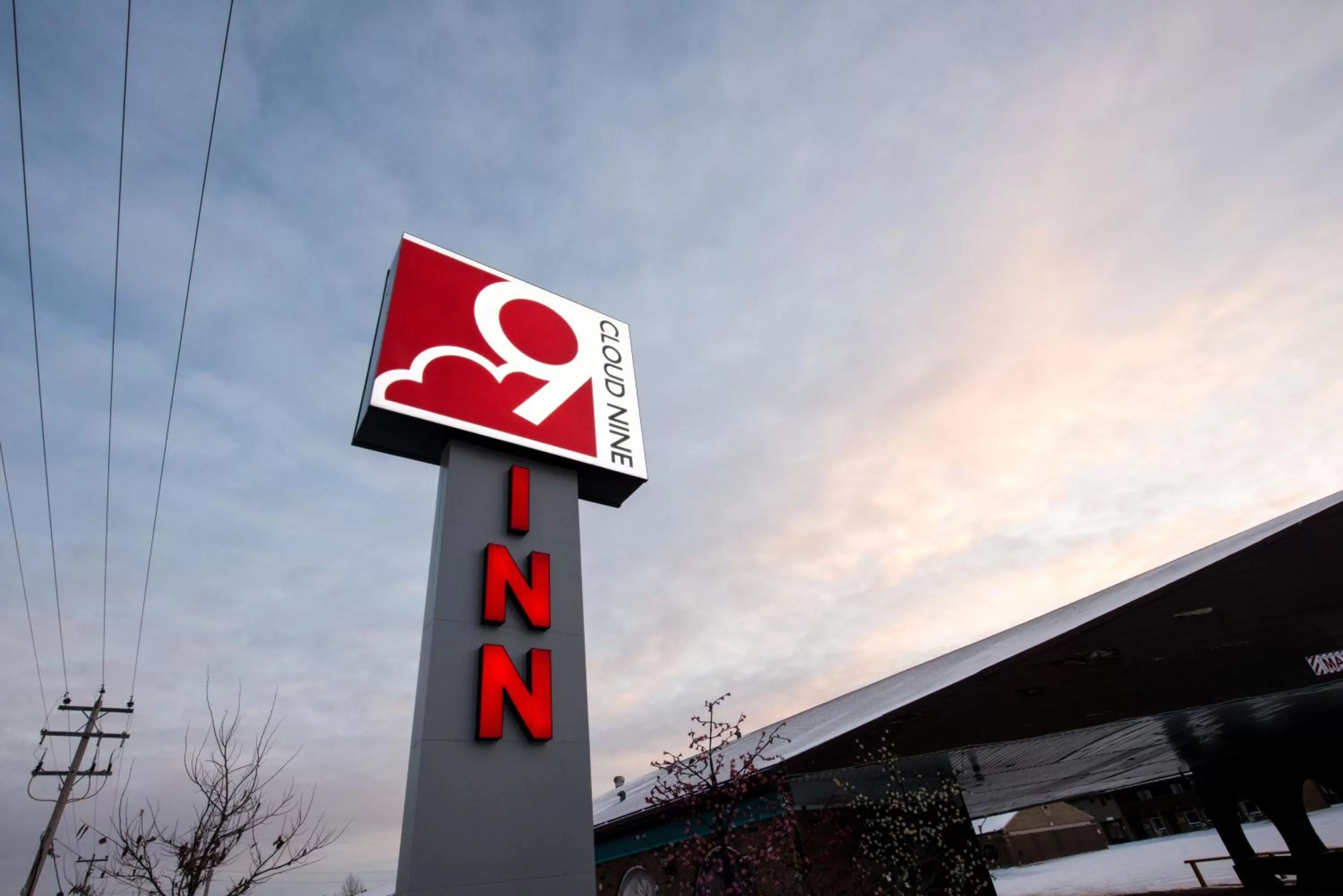 Property logo or sign in Cloud 9 Inn