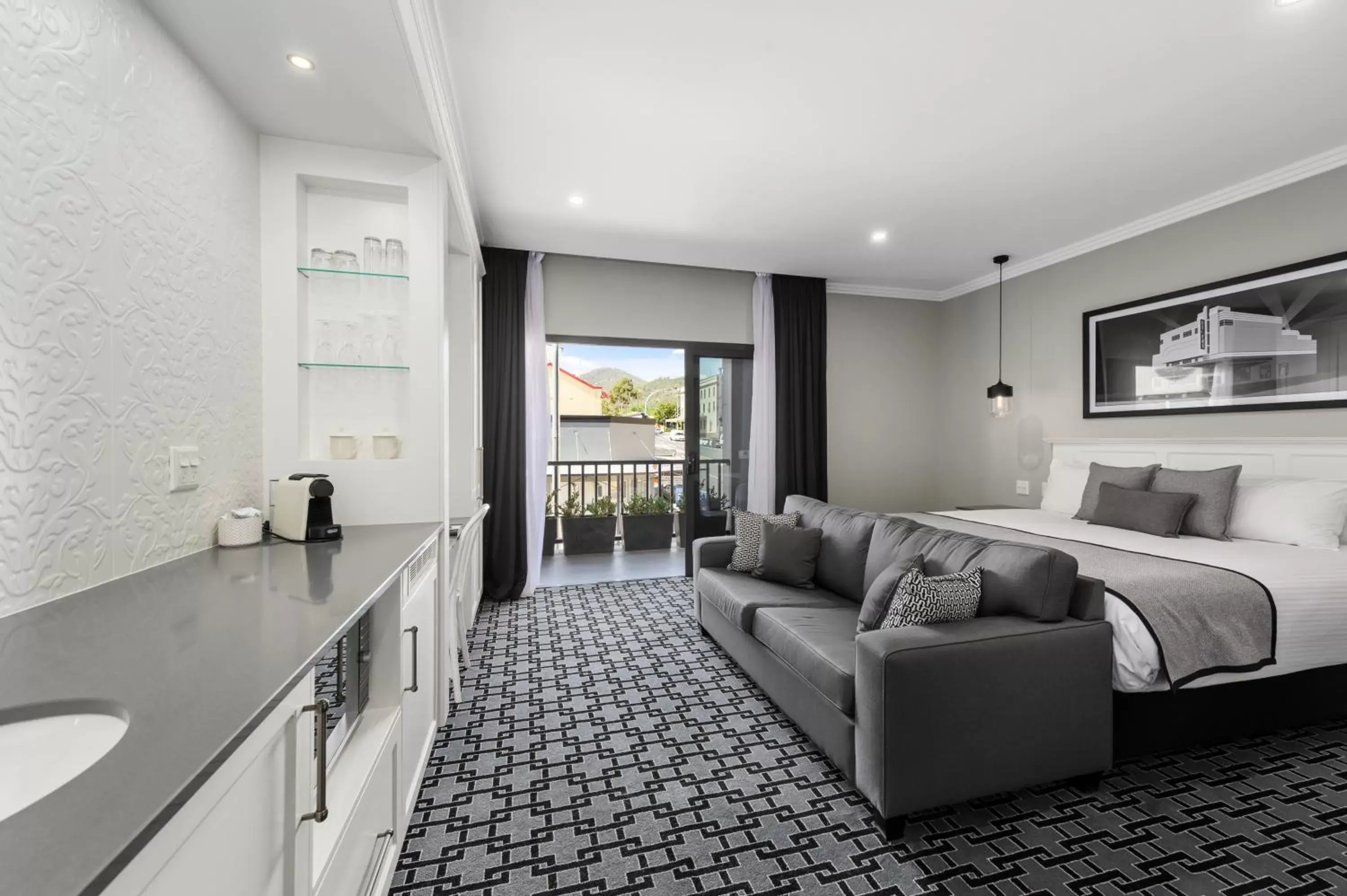 Accessible Executive King Suite in CH Boutique Hotel Accessible Executive King Suite in CH Boutique Hotel