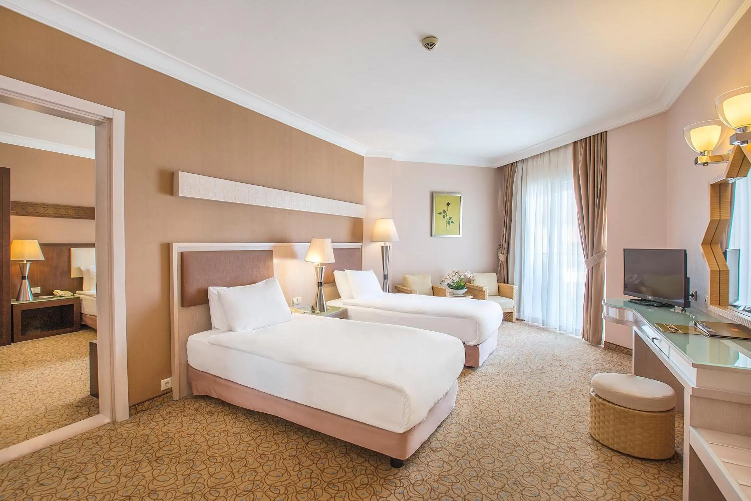 Property building, Bed in Mukarnas Spa & Resort Hotel