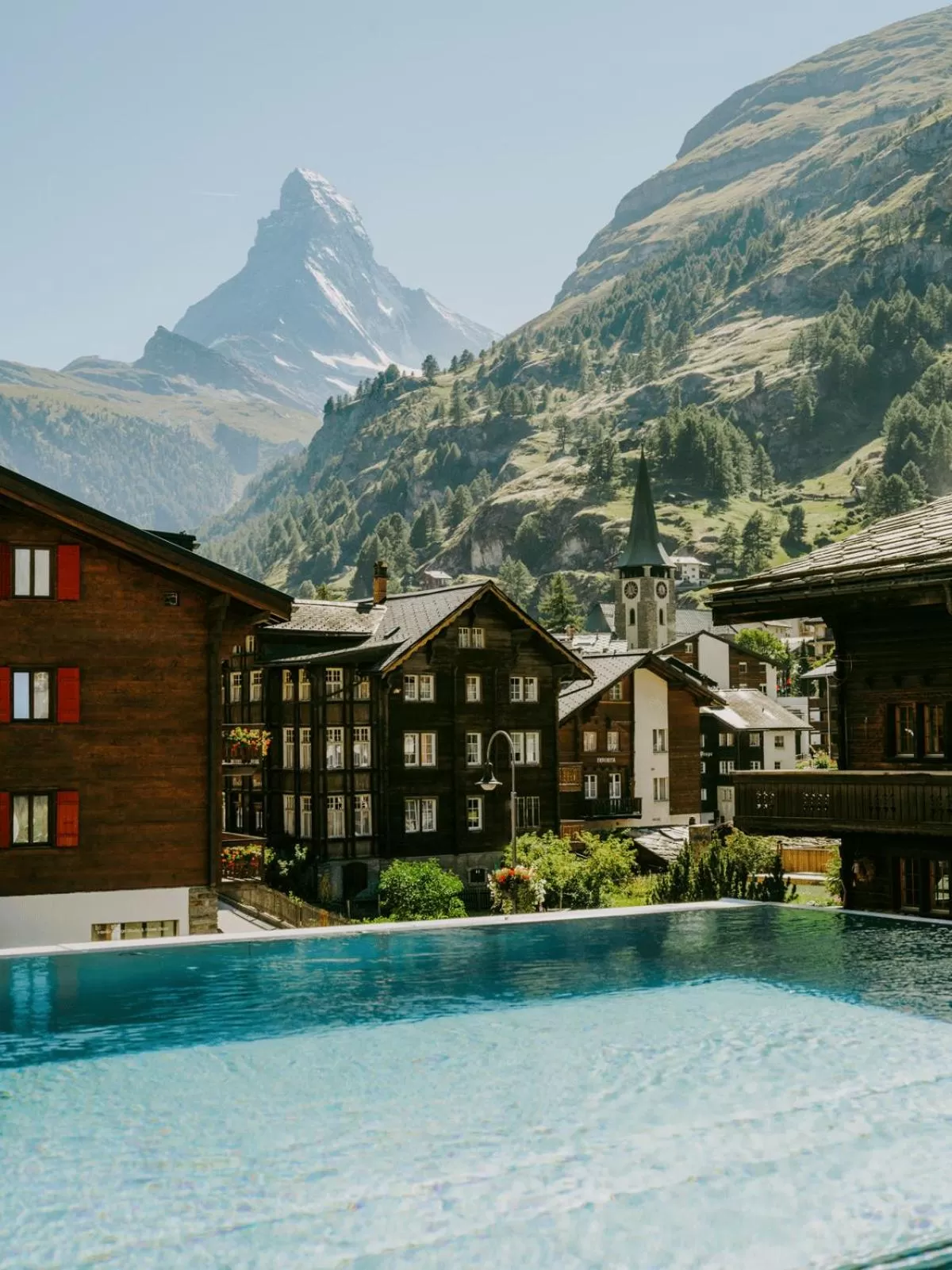 Pool view in BEAUSiTE Zermatt