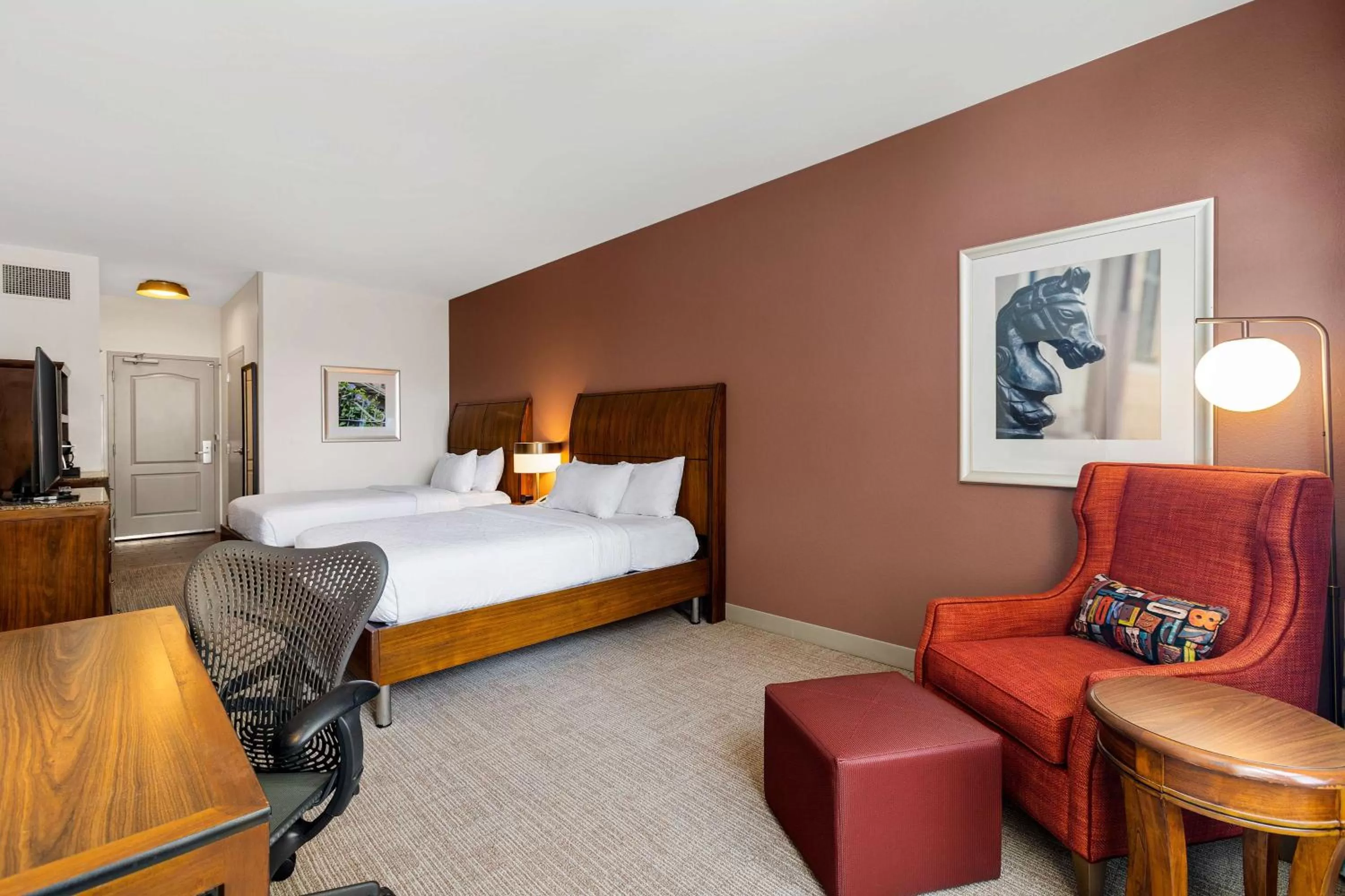 Queen Room with Two Queen Beds with Bath Tub - Mobility Accessible in Hilton Garden Inn New Orleans French Quarter/CBD