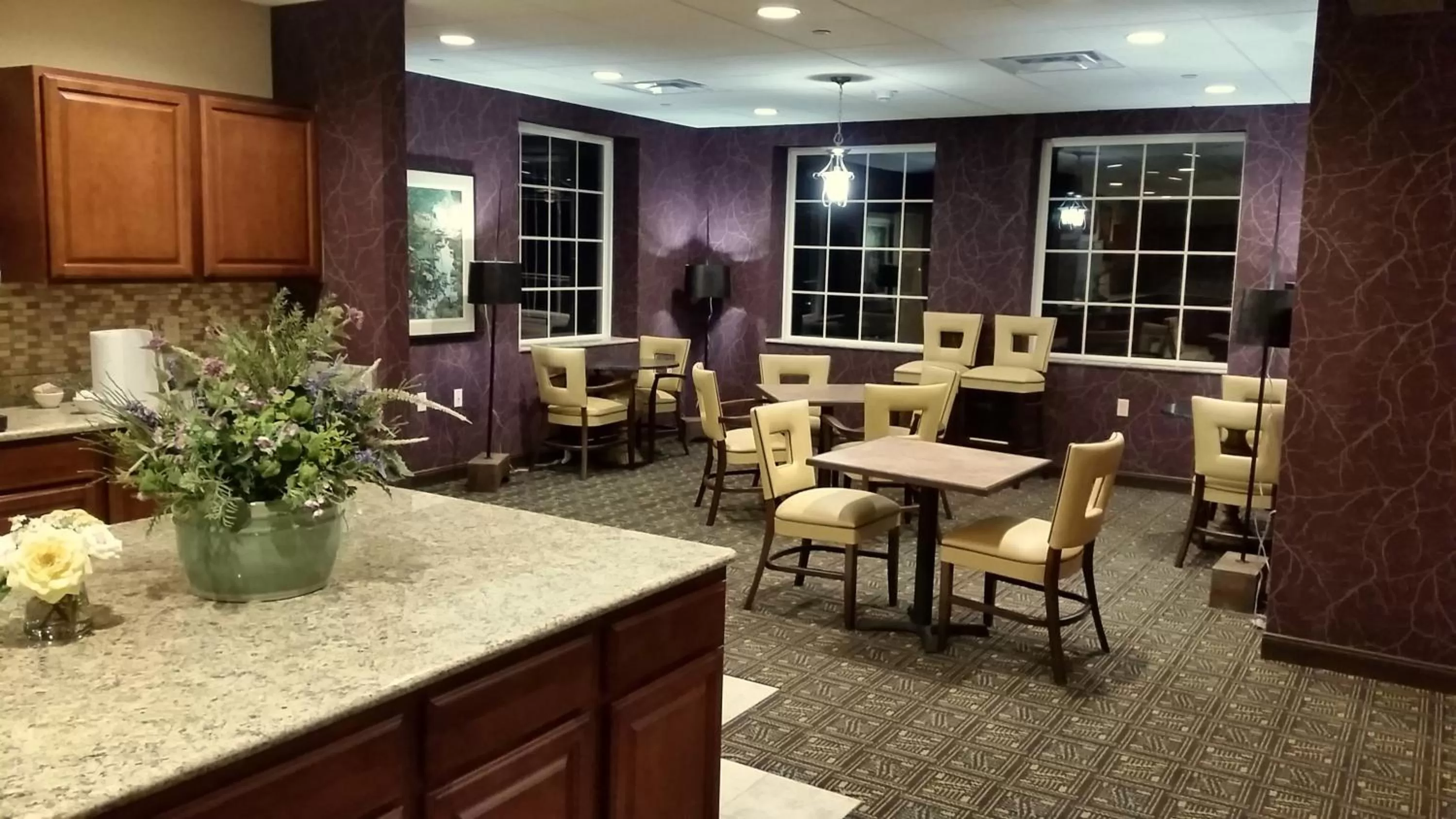 Communal lounge/ TV room in Wingate by Wyndham Elkins