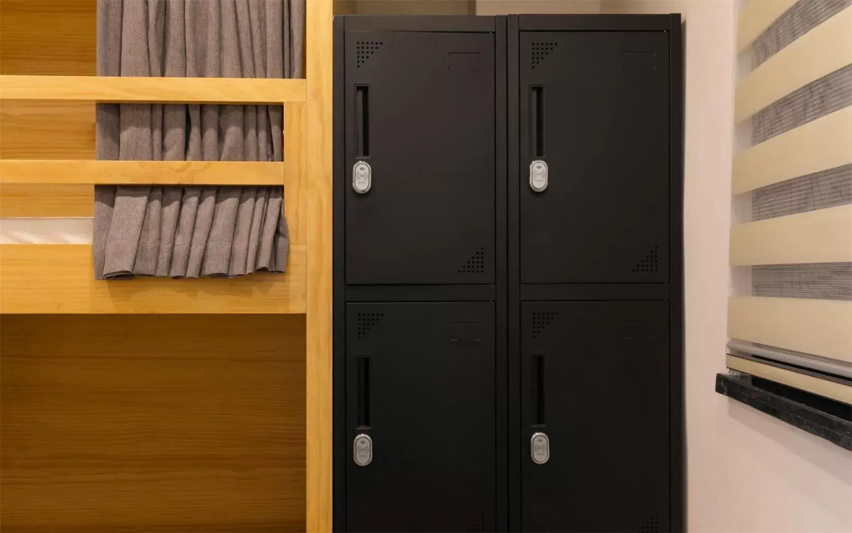 Bed in 4-Bed Female Dormitory Room in Wander Hostel Bed in 4-Bed Female Dormitory Room in Wander Hostel