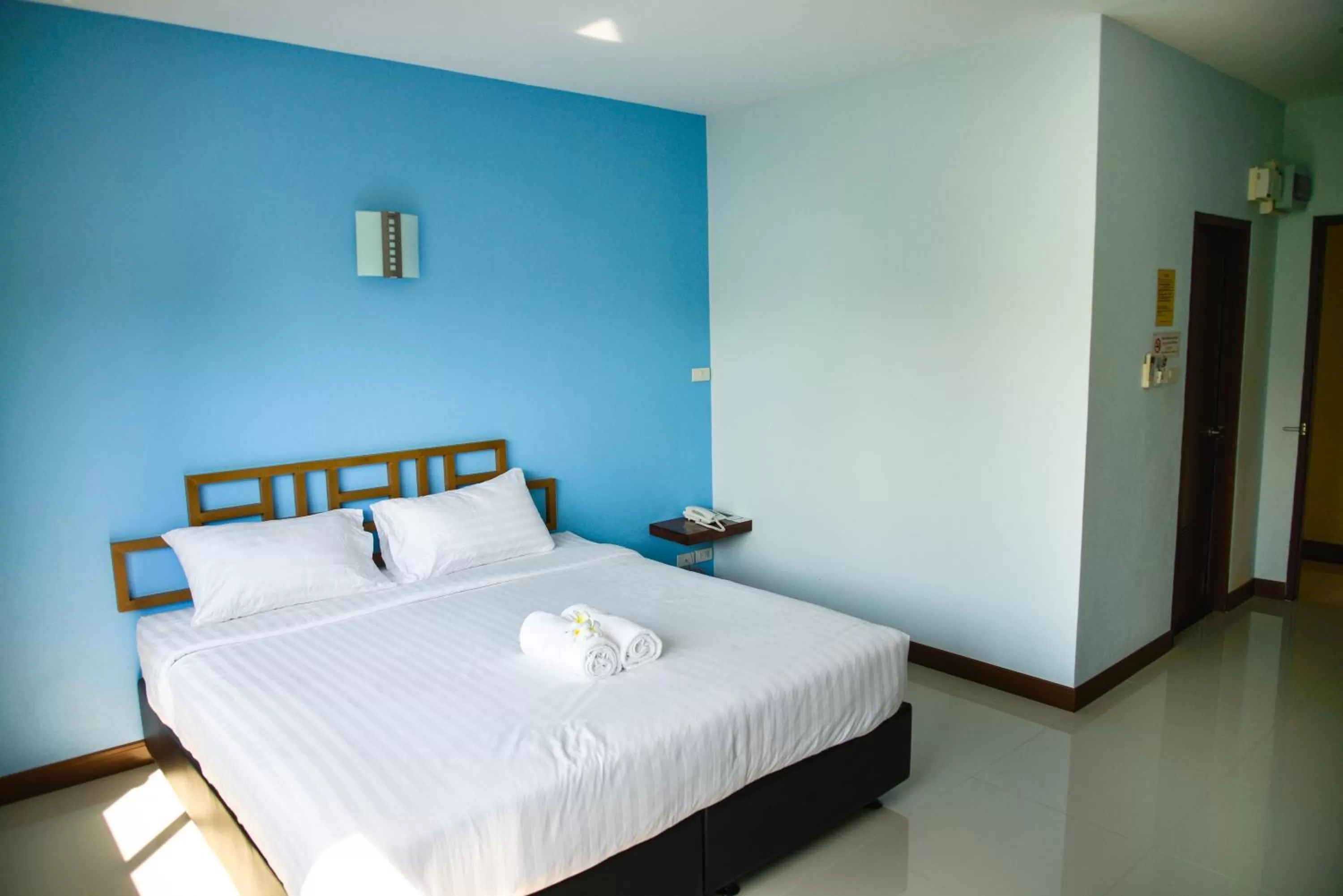 Bed in Thaimit Resort