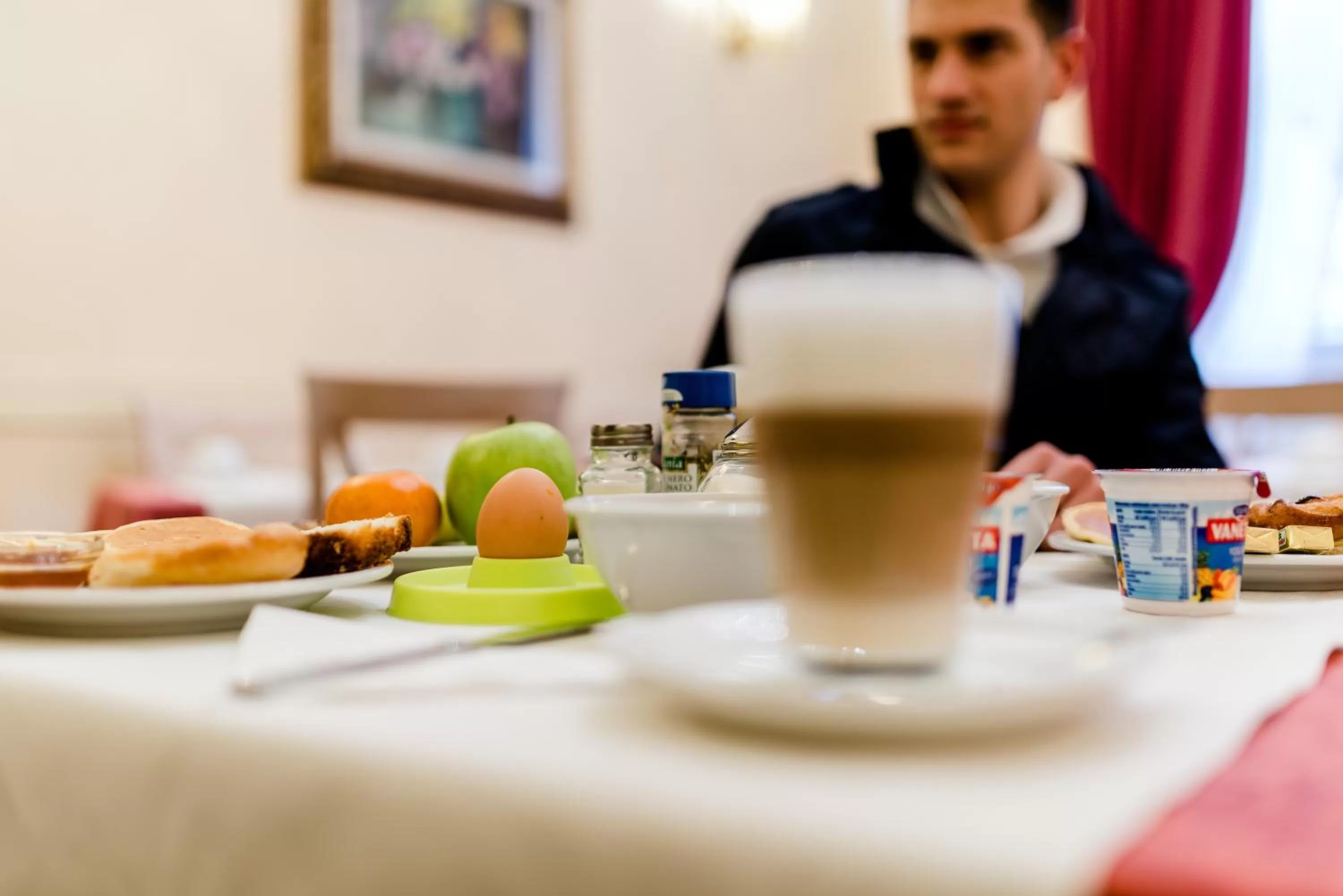 Restaurant/places to eat in Hotel Donatello