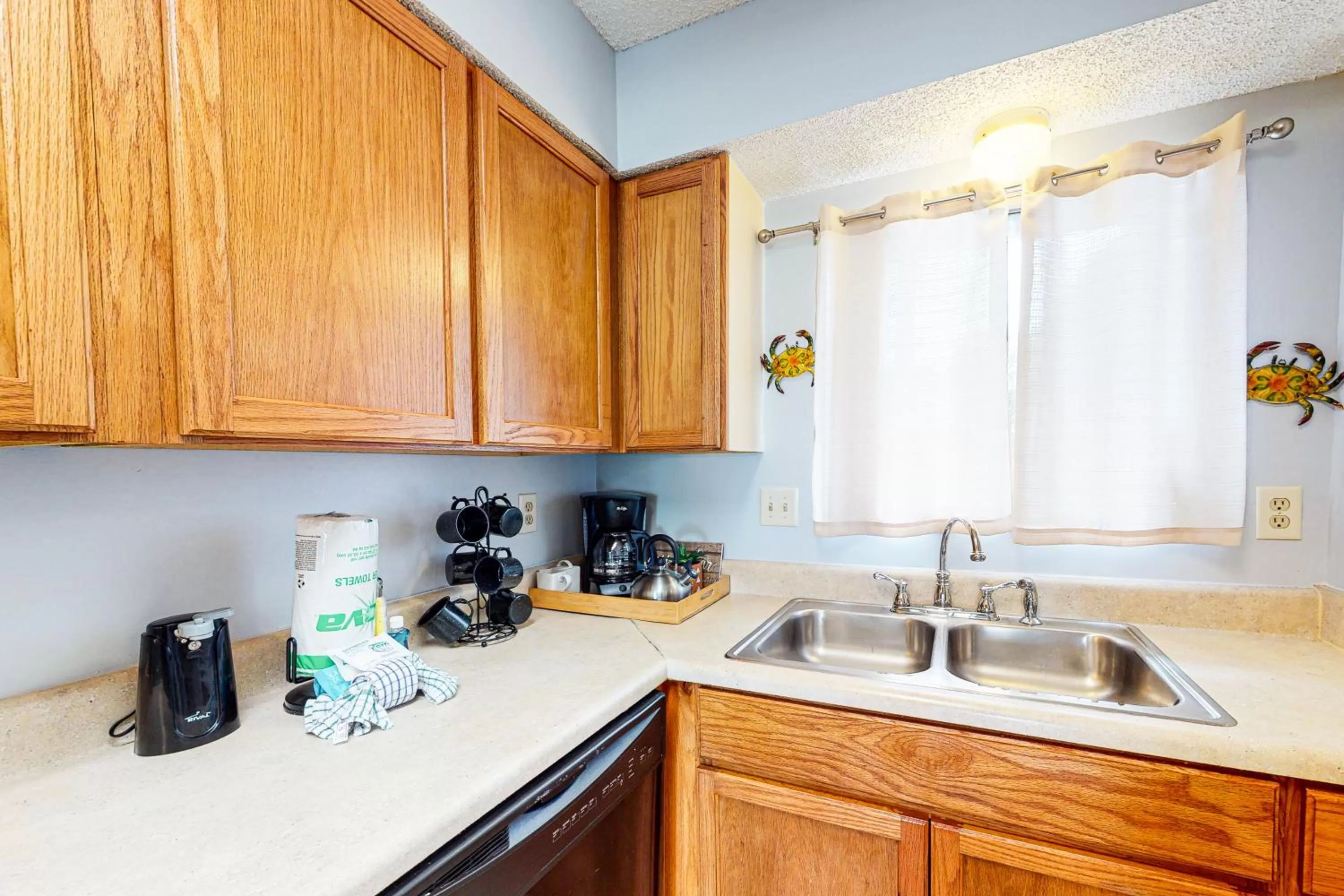 Kitchen/Kitchenette in Beachwalk Condos #14F