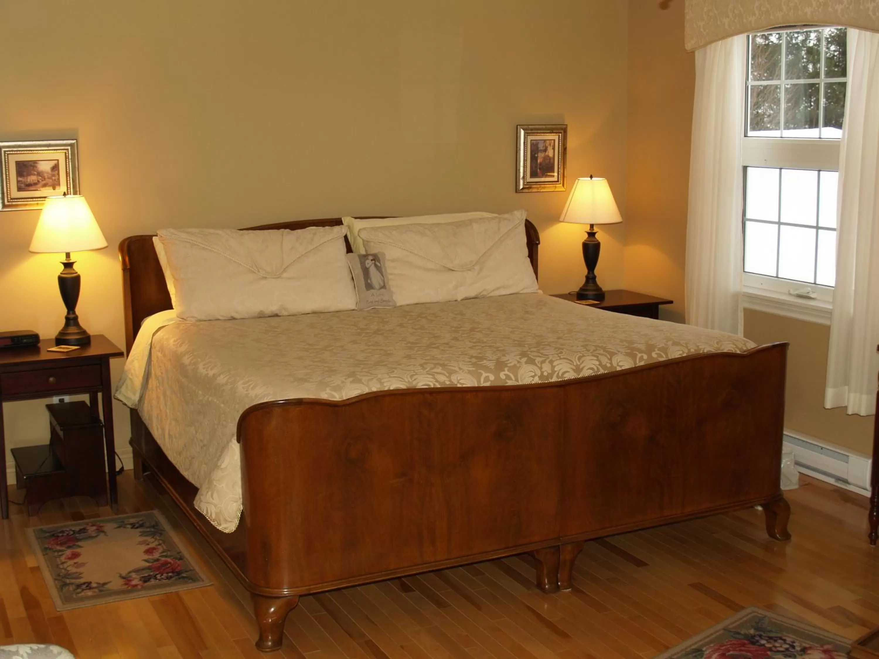 Bed in Bakers Chest B&B