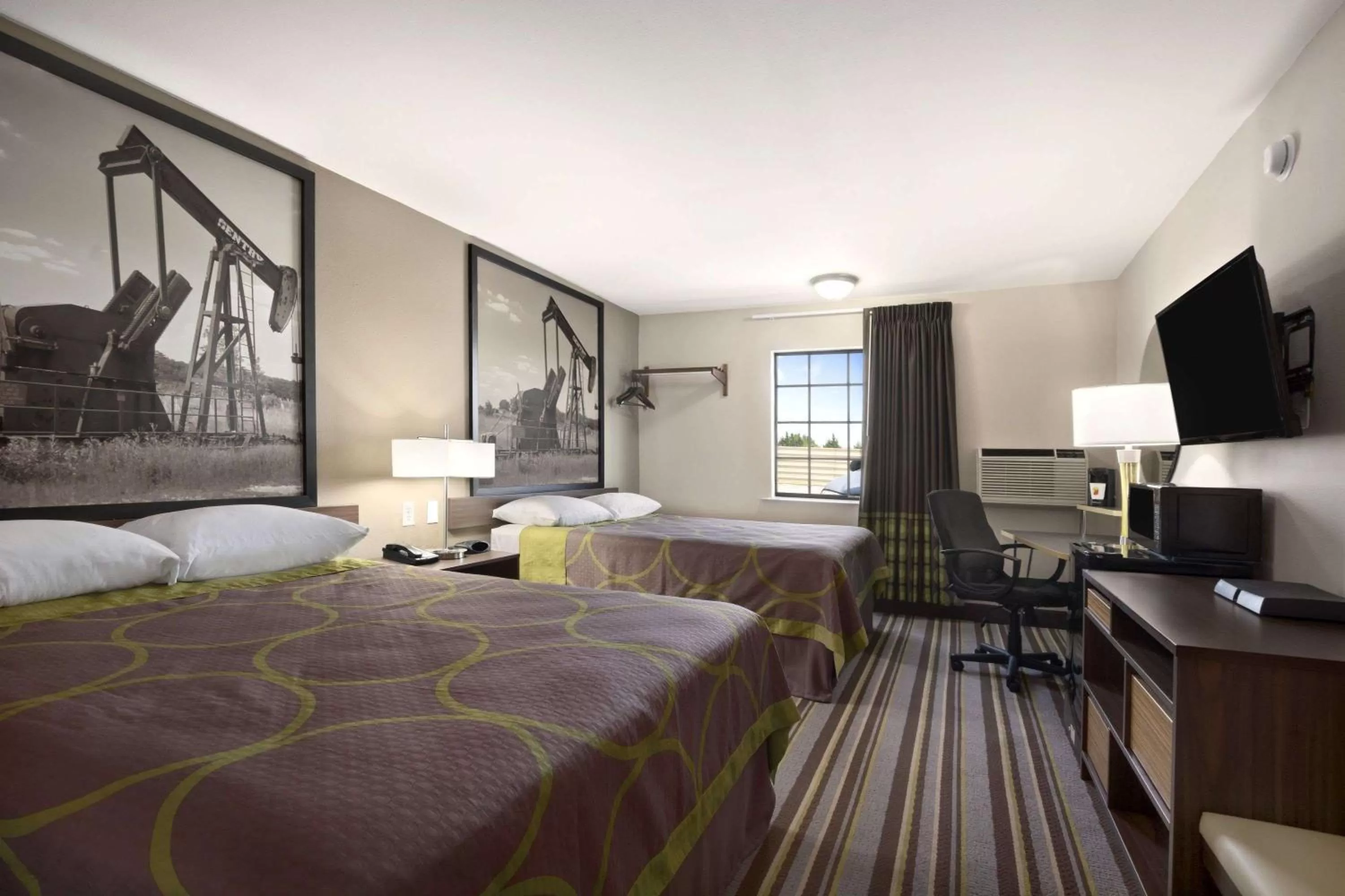 On site, Bed in Super 8 by Wyndham Ardmore