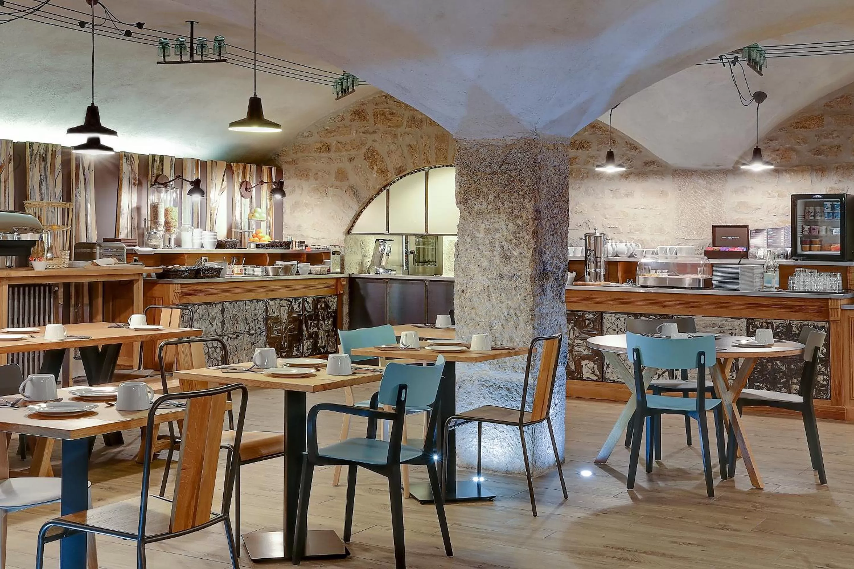 Restaurant/places to eat in Best Western Citadelle