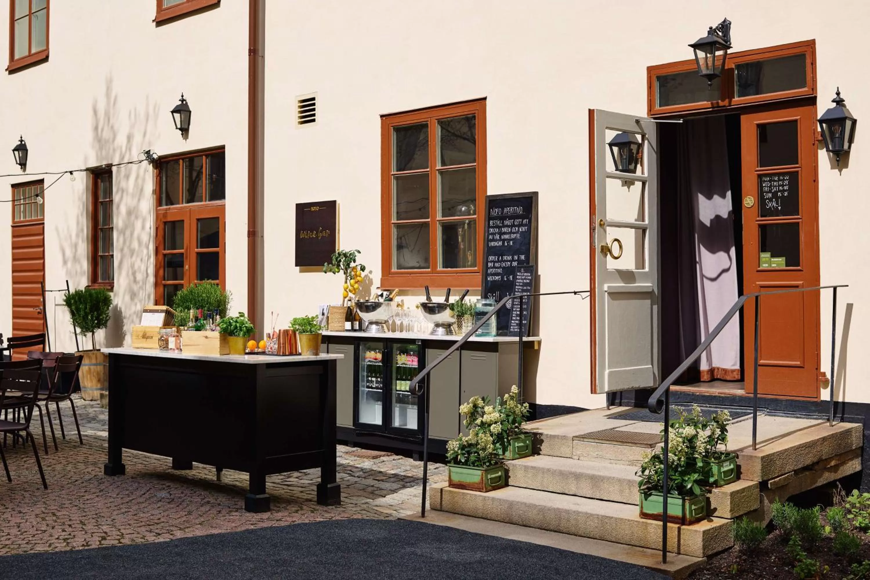 Property building in NOFO Hotel, WorldHotels Crafted