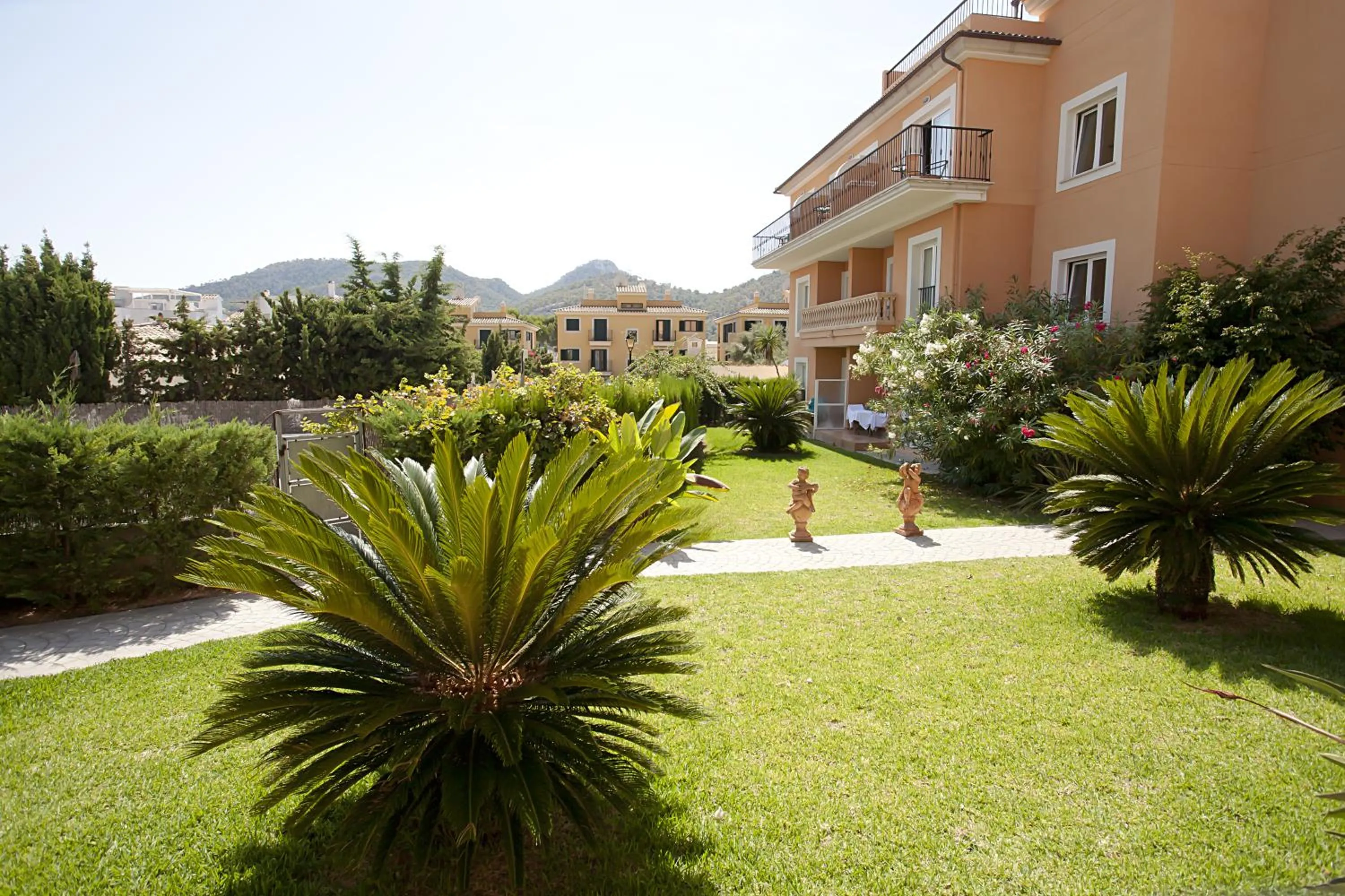 Garden in Mon Port Hotel & Spa