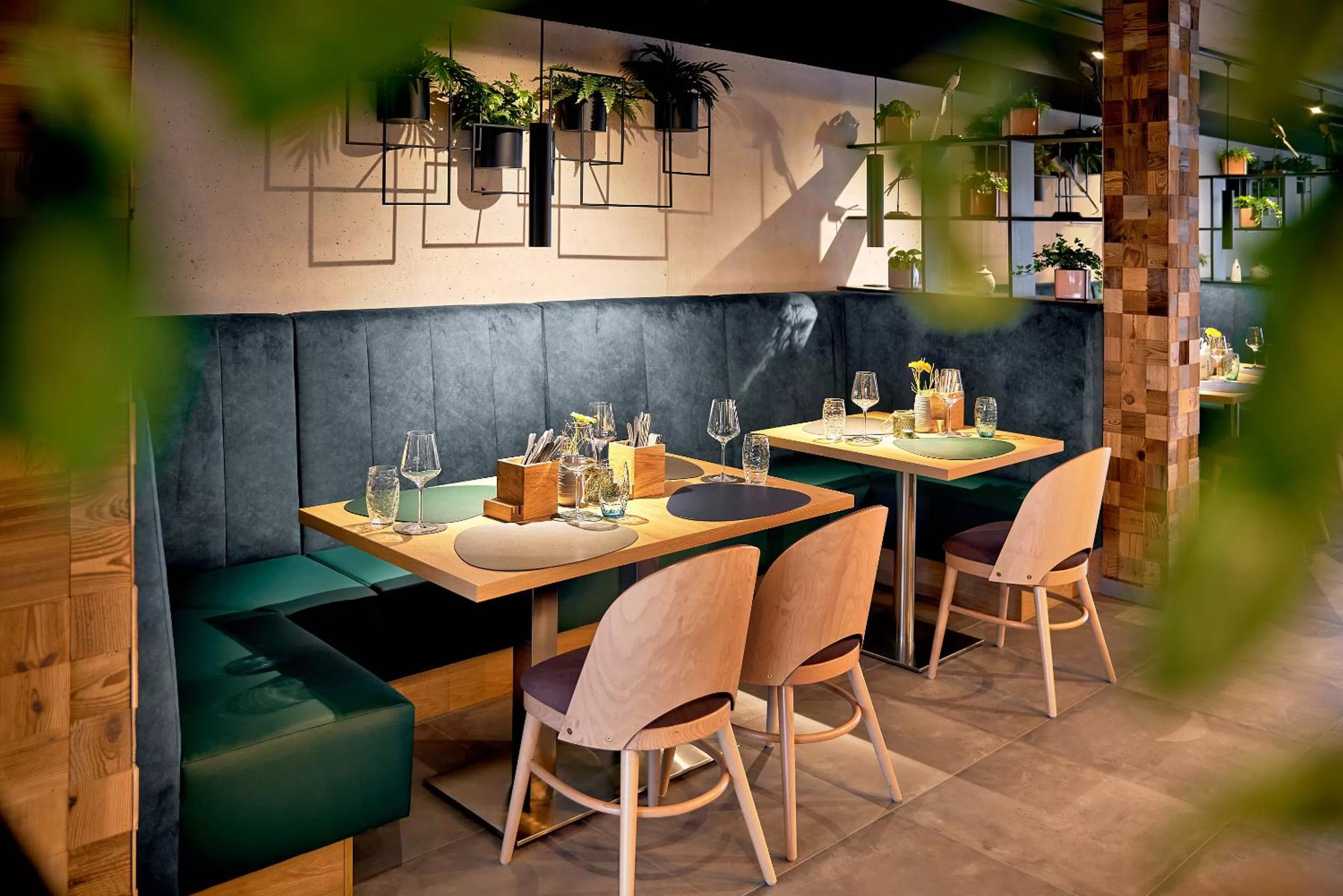 Restaurant/places to eat in ever grün KAPRUN