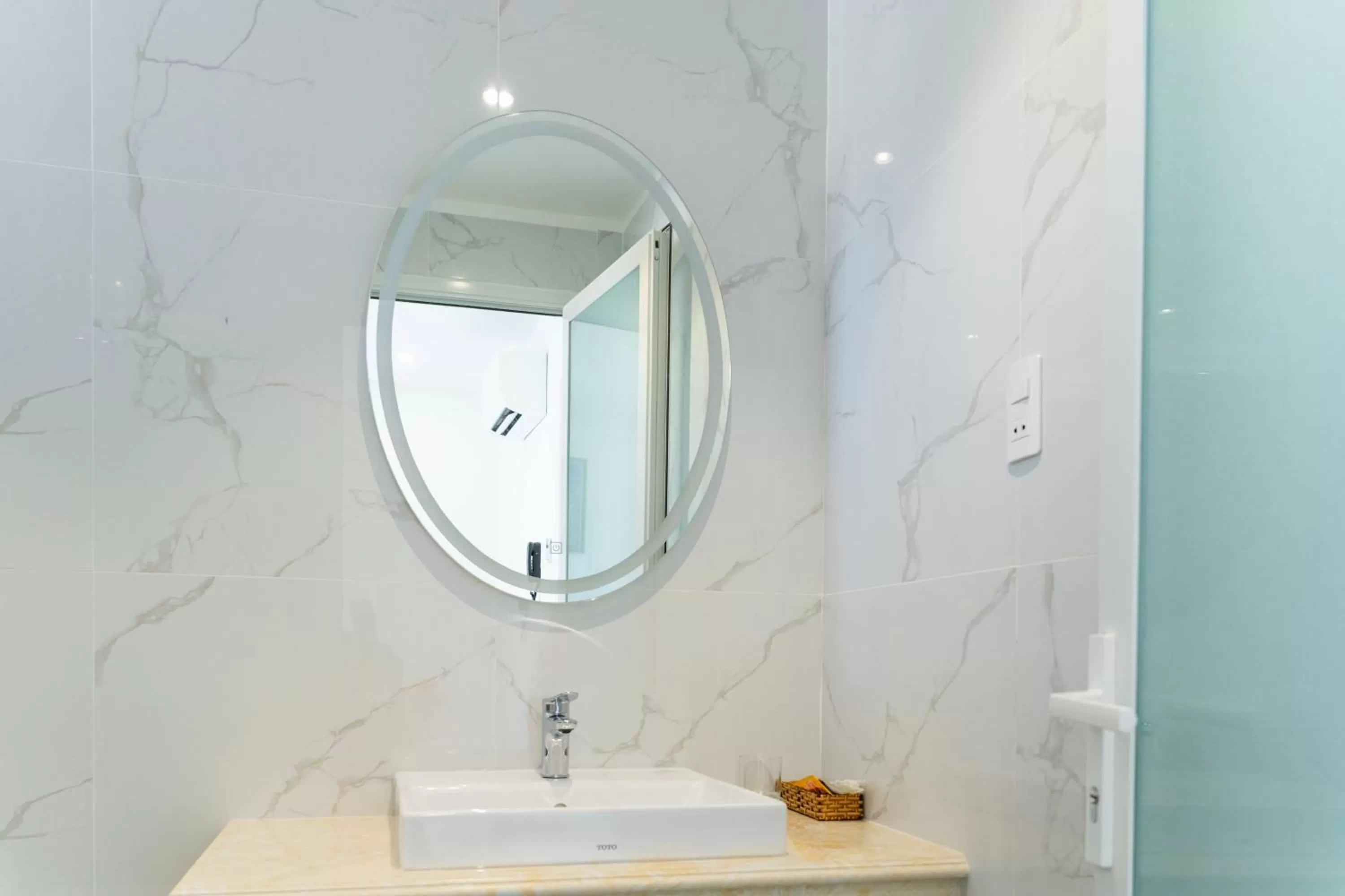 Bathroom in Sun Hill Hotel