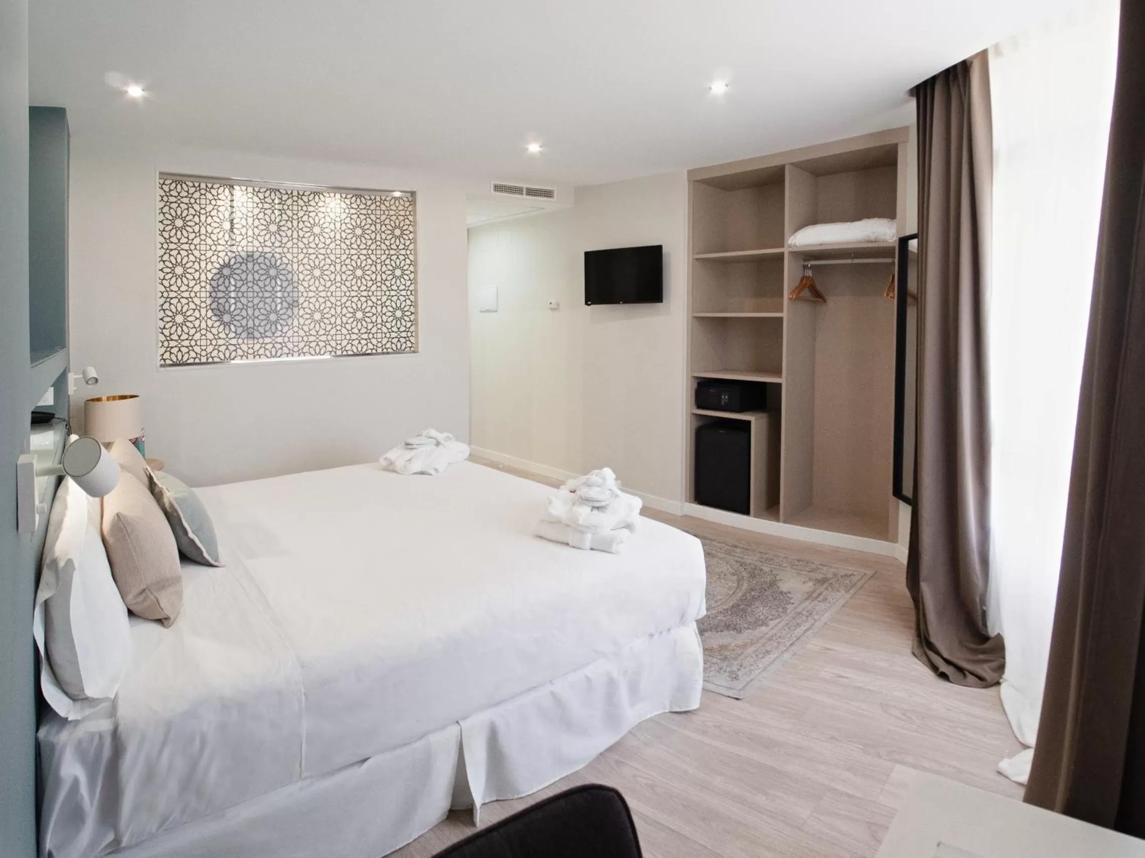 Bedroom, Bed in Hotel Pasarela