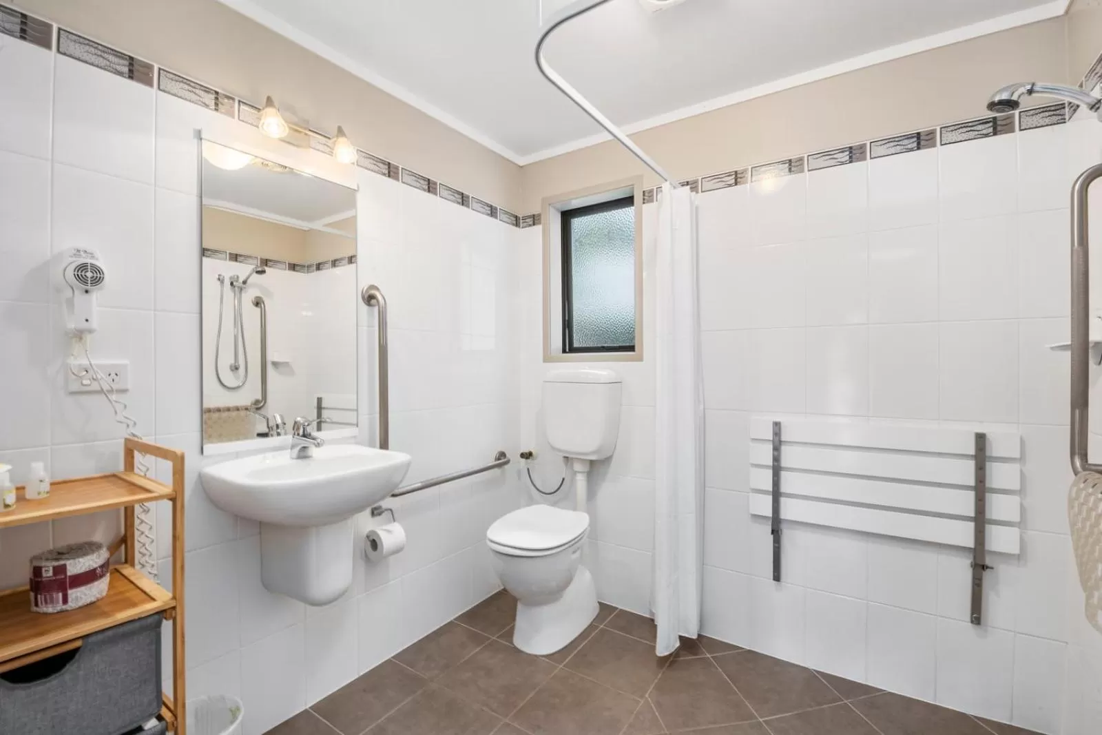 Bathroom in Ashbrook Motel Taupo