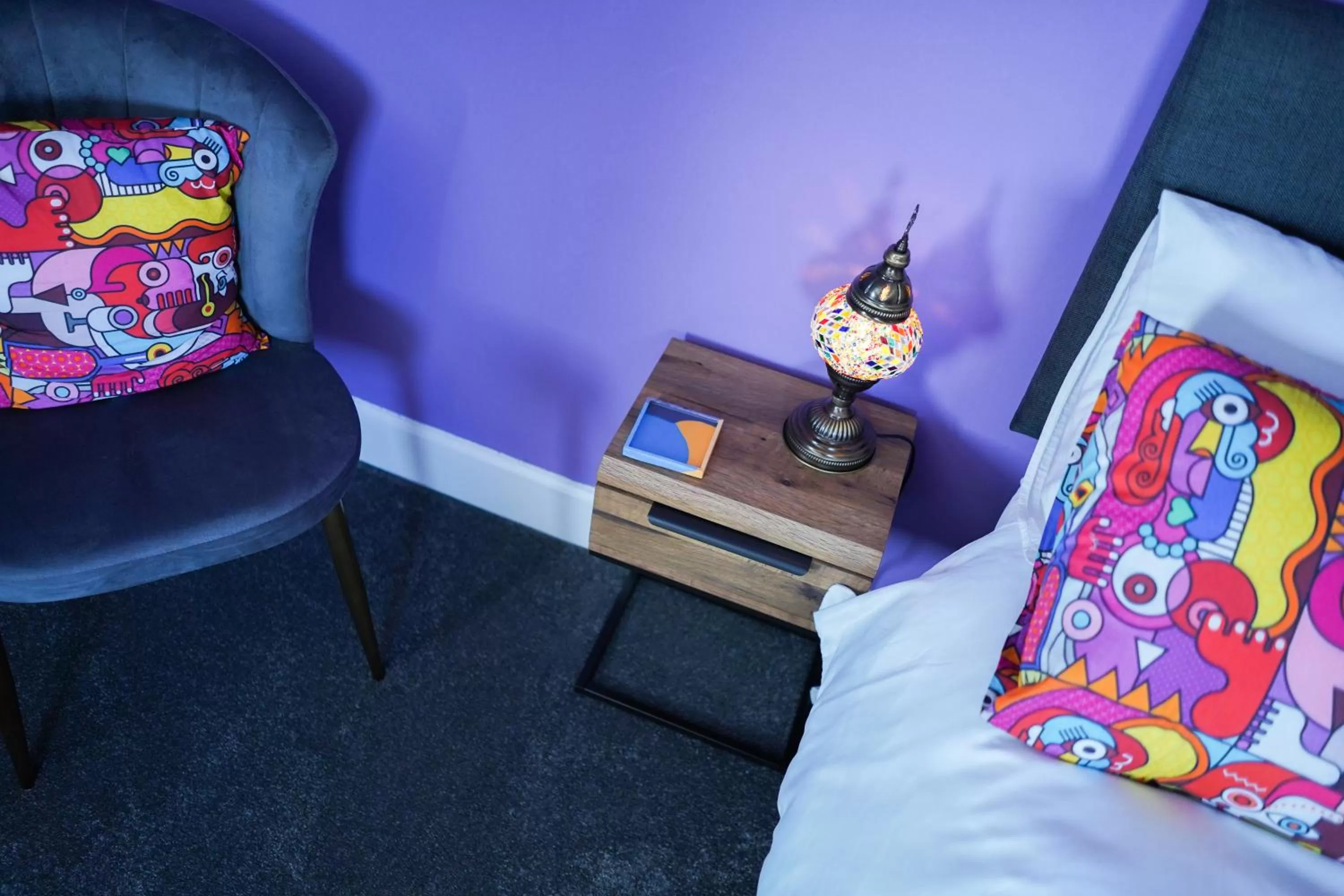 Seating area, Bed in The Art Bank