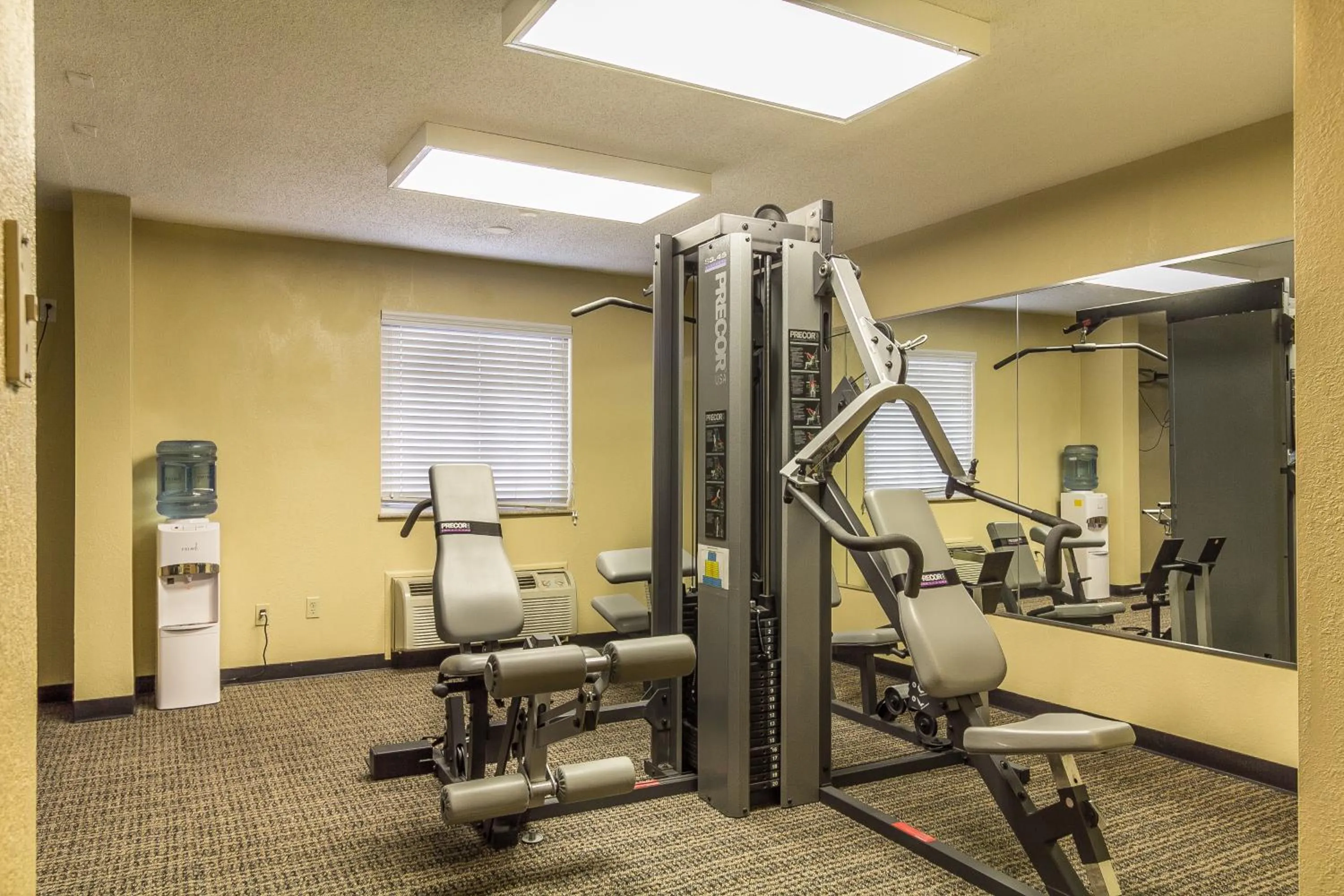 Fitness centre/facilities in Baymont by Wyndham Kansas City KU Medical Center