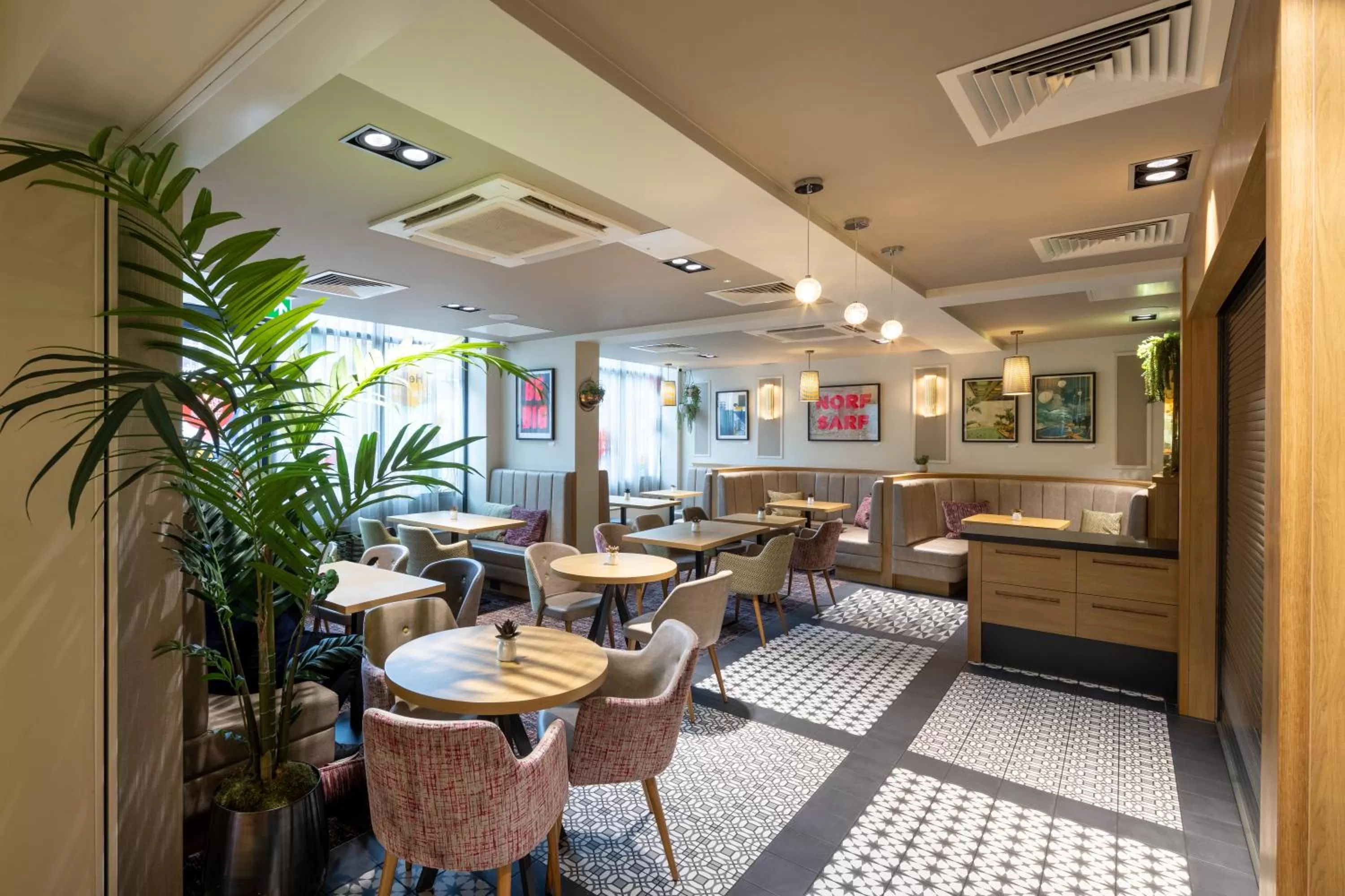 Restaurant/places to eat in Point A Hotel London Kings Cross – St Pancras