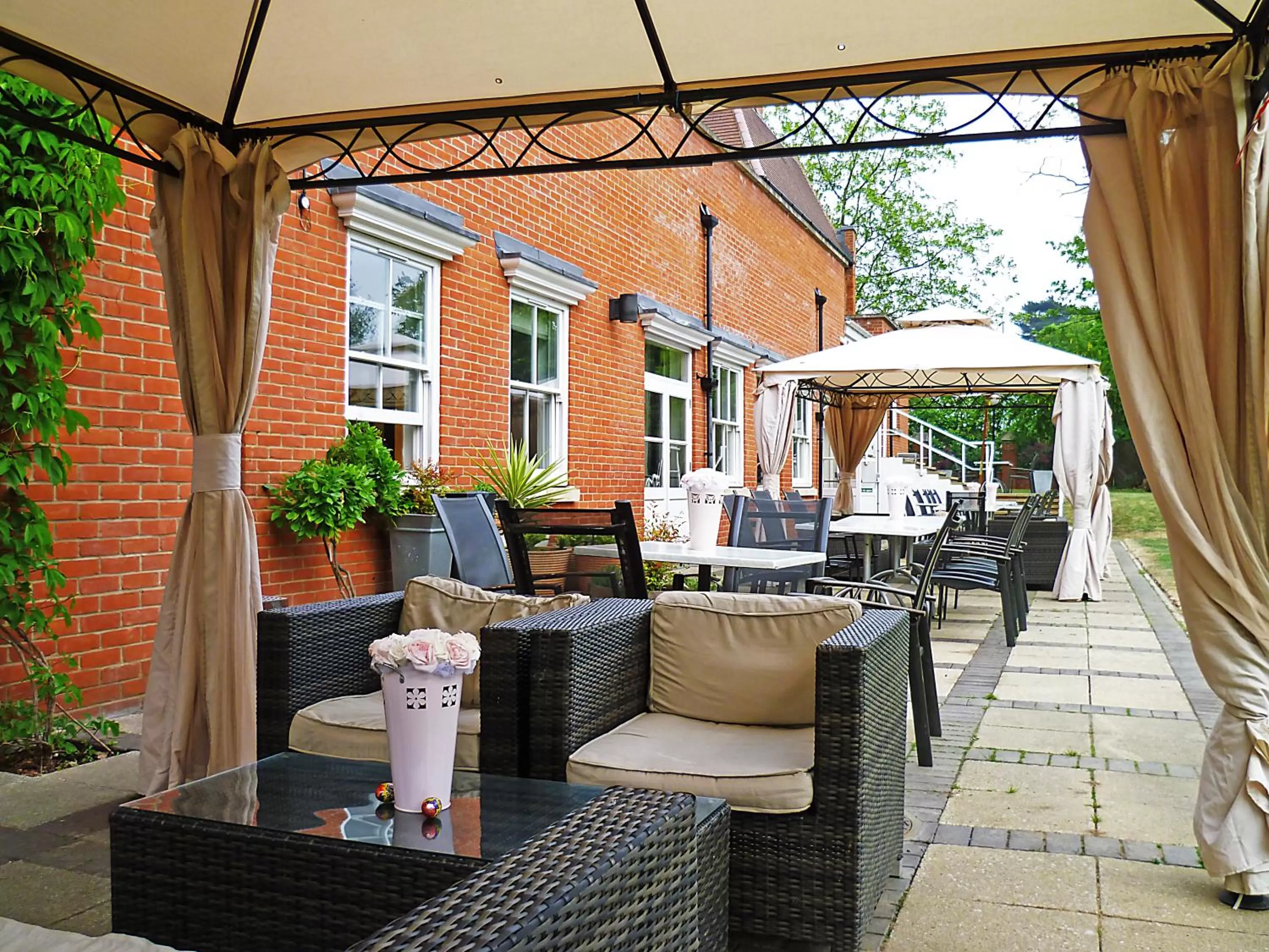 Patio in The Pinewood Hotel