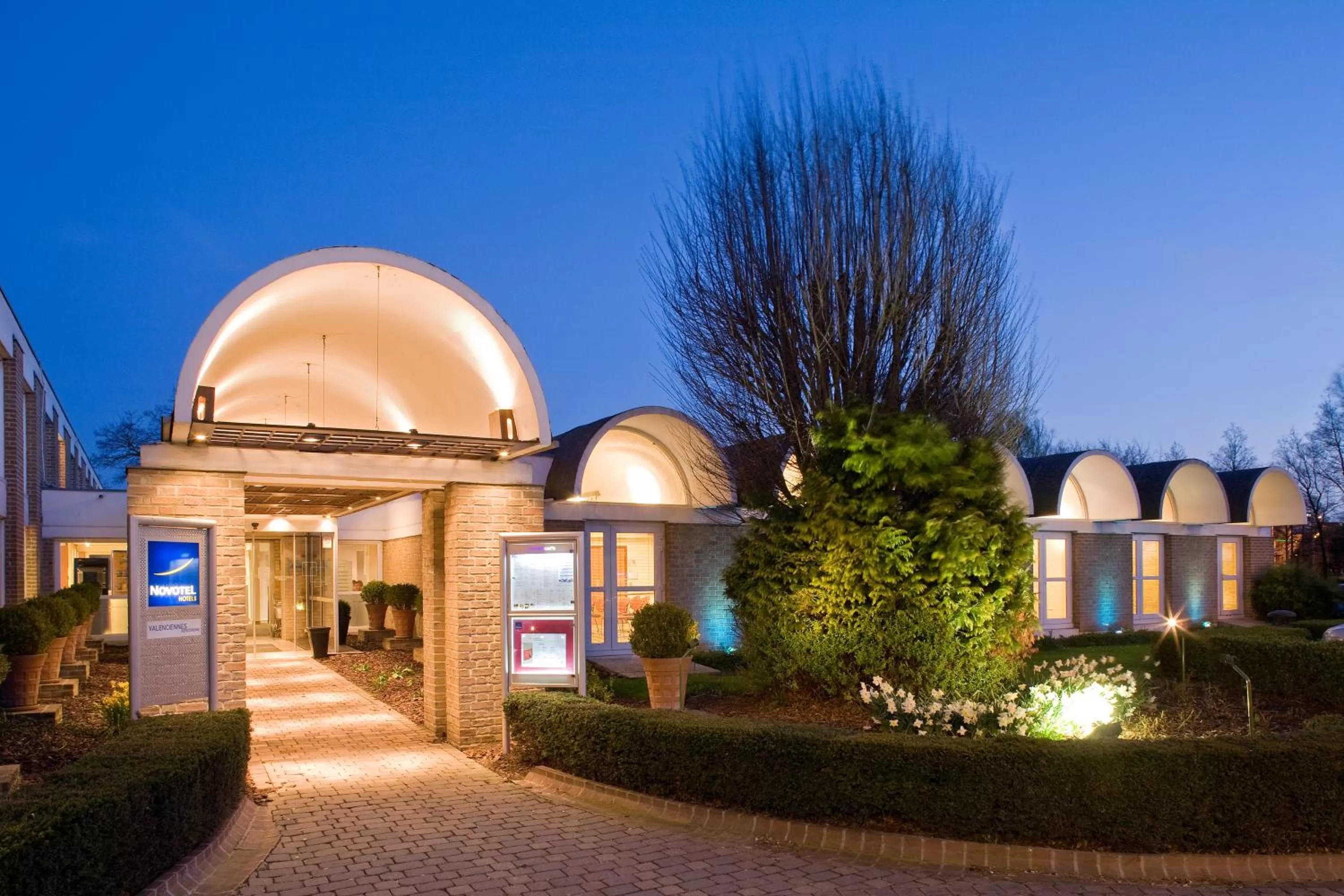 Property building in Hôtel Novotel Valenciennes