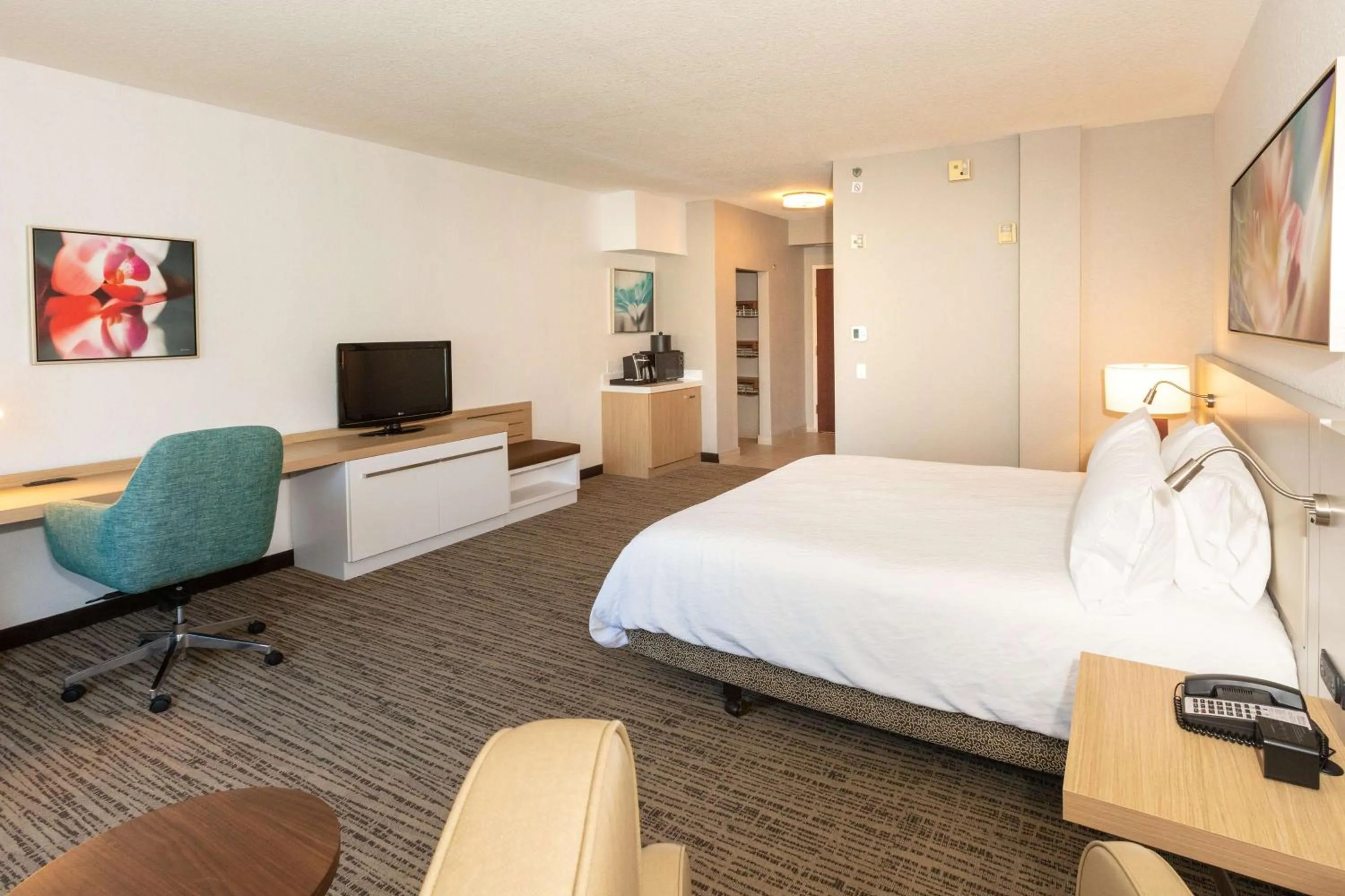 Bedroom, Bed in Hilton Garden Inn Daytona Beach Airport