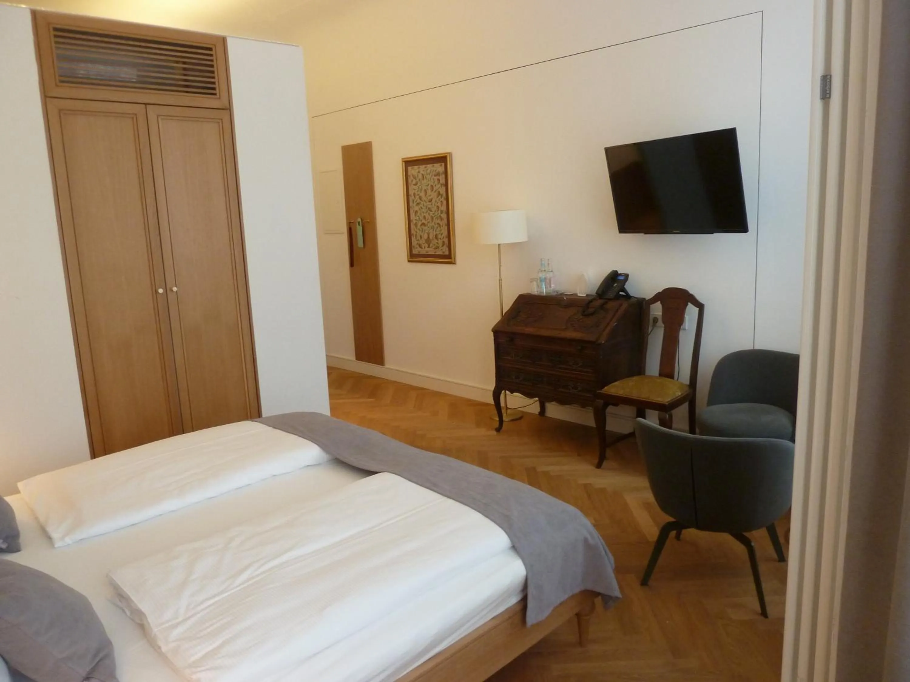 Bed in Hotel Lindenufer