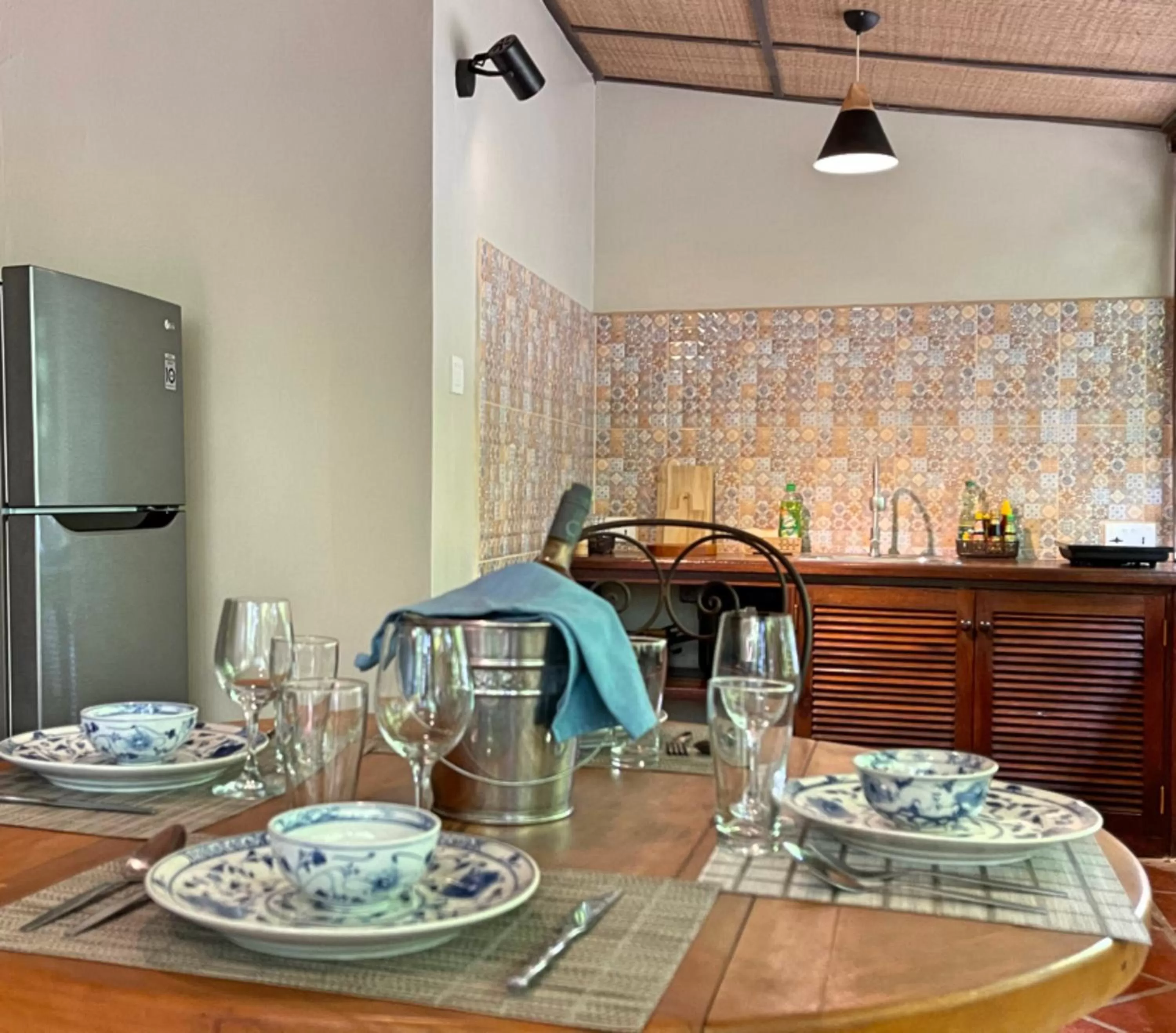 Kitchen or kitchenette in La Palmeraie D'angkor