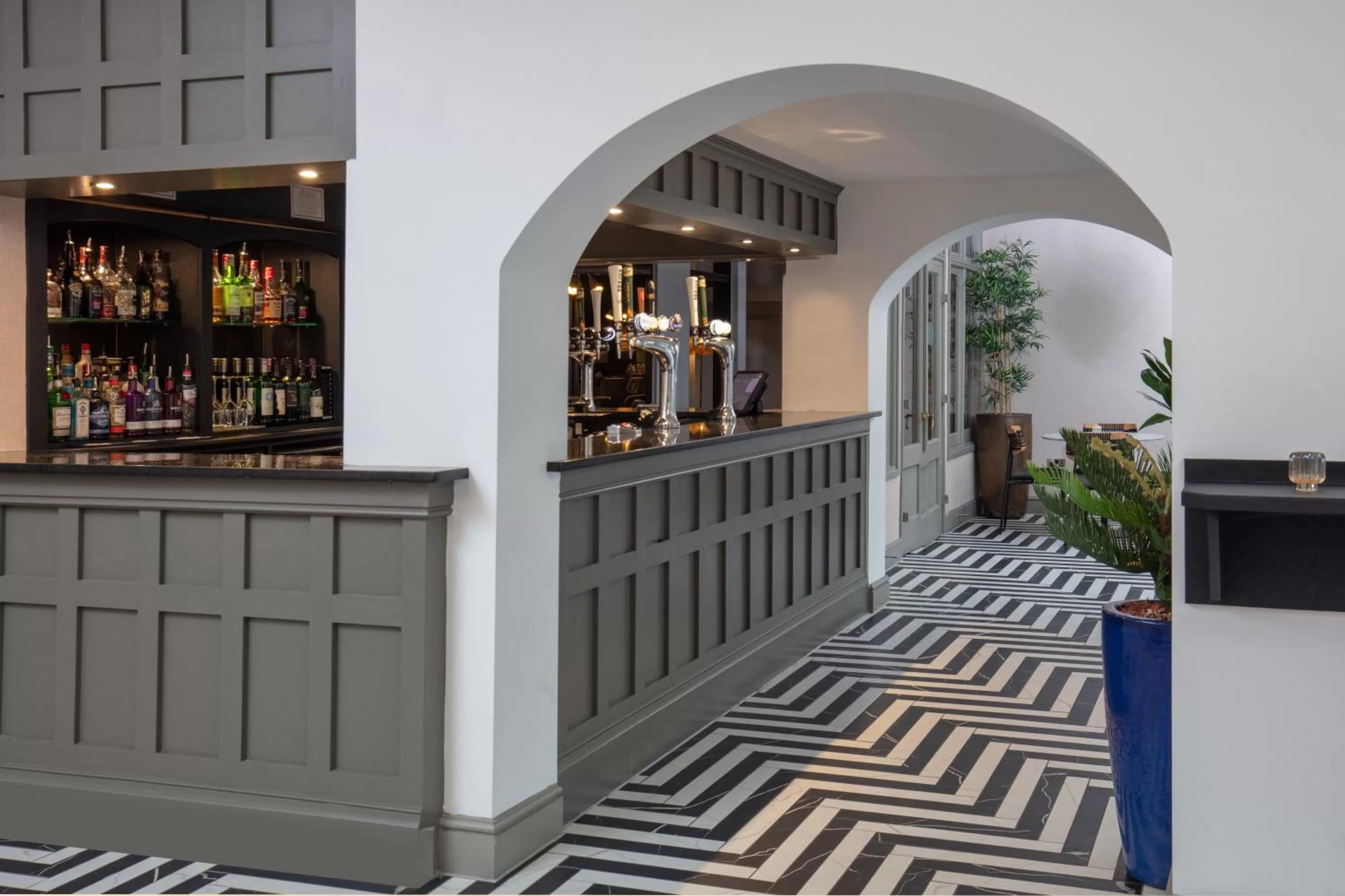 Lounge or bar in Chesford Grange Hotel