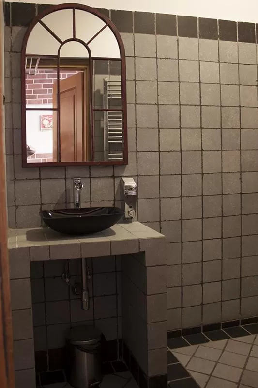 Toilet in Hotel Agorà