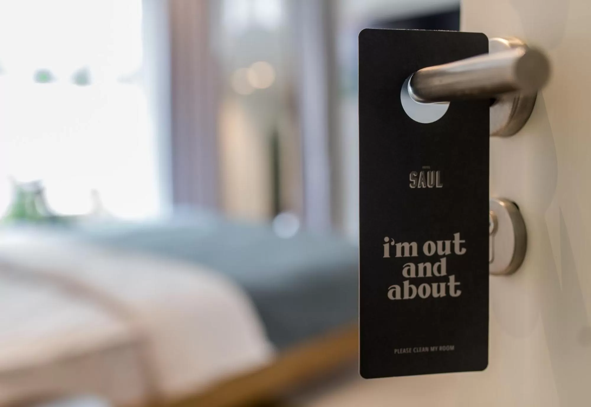 Logo/Certificate/Sign, Bed in The Saul