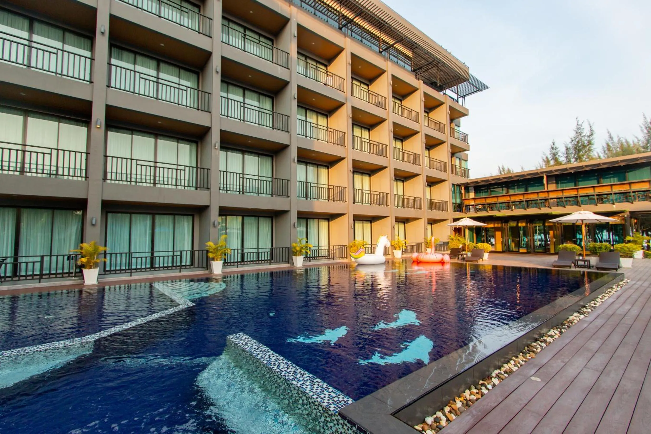 Swimming pool in Sun Marina Cha-Am