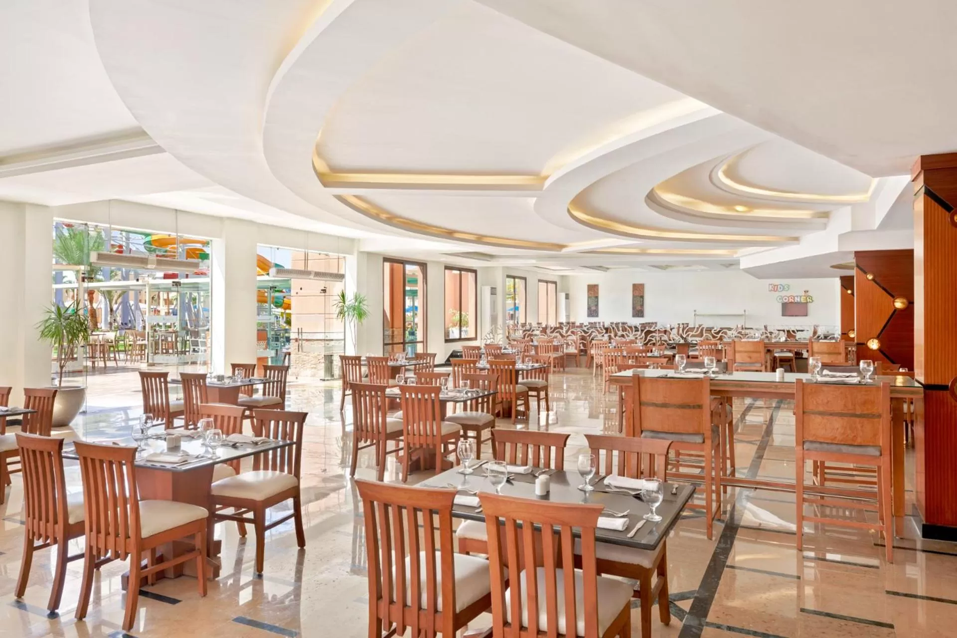 Restaurant/places to eat in Pickalbatros Aqua Park Resort - Hurghada