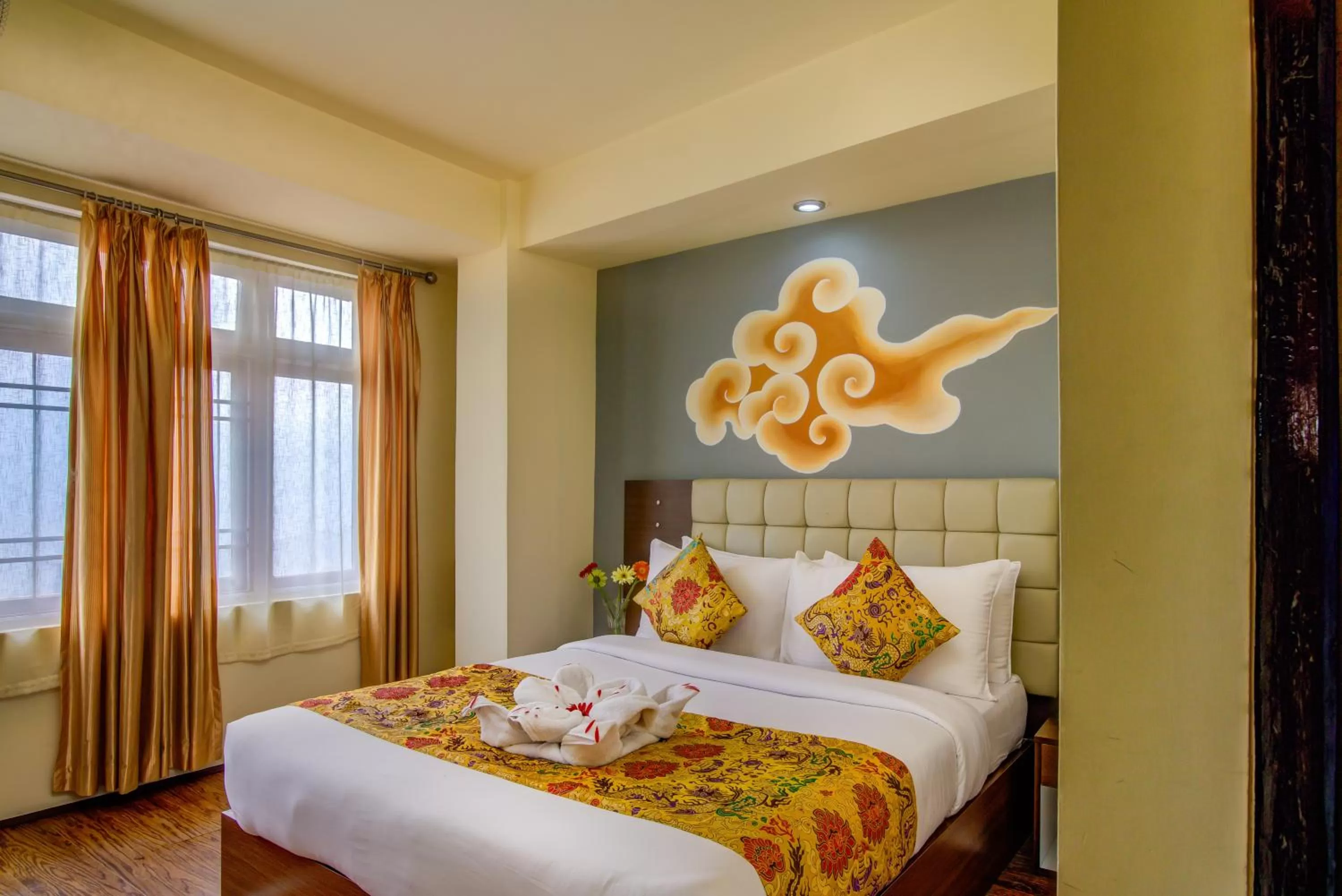 Bedroom, Bed in Muscatel Grand Silkroute - 300 Mts from MG Marg