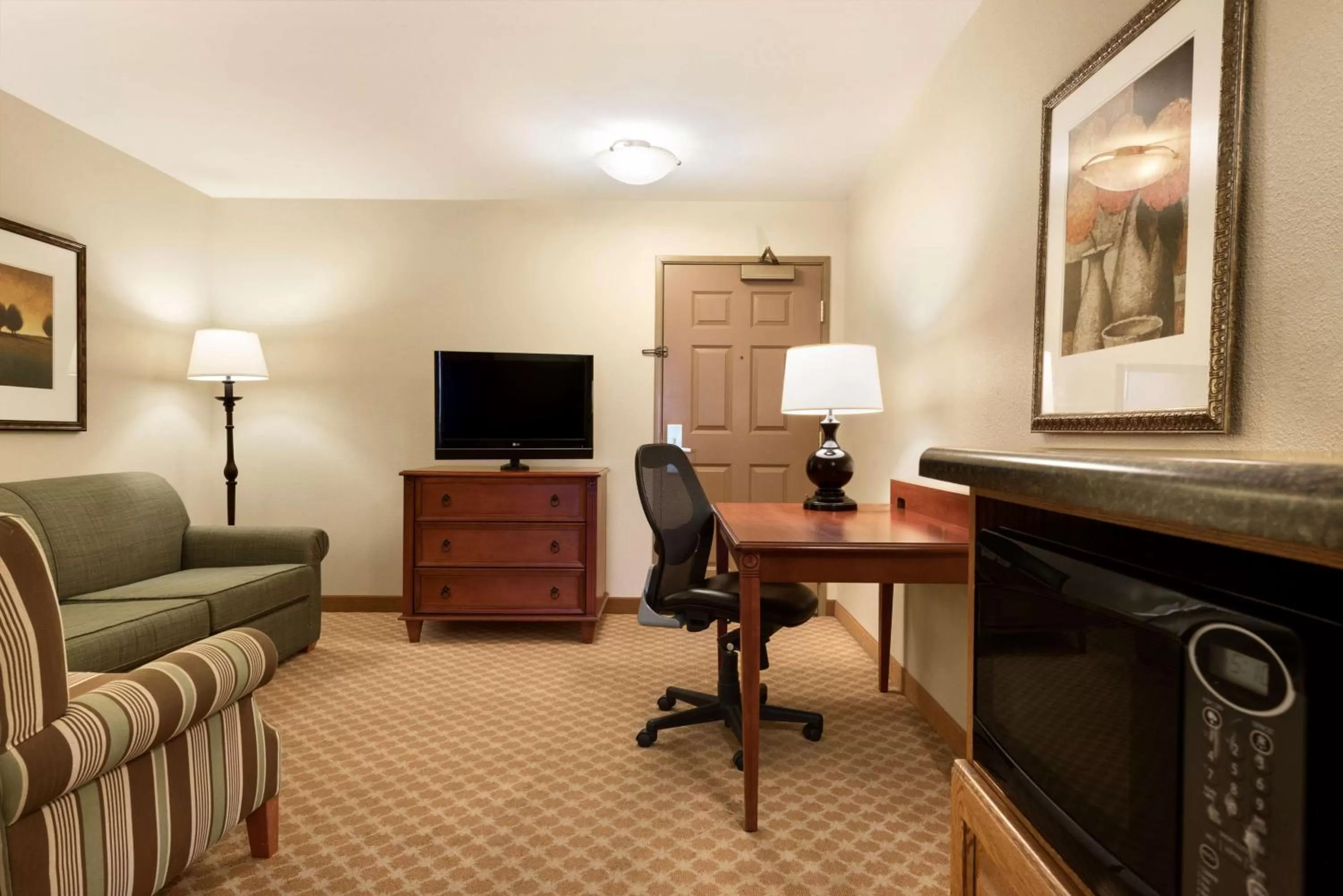 One-Bedroom King Suite with Sofa Bed - Disability Access in Country Inn & Suites by Radisson, Peoria North, IL