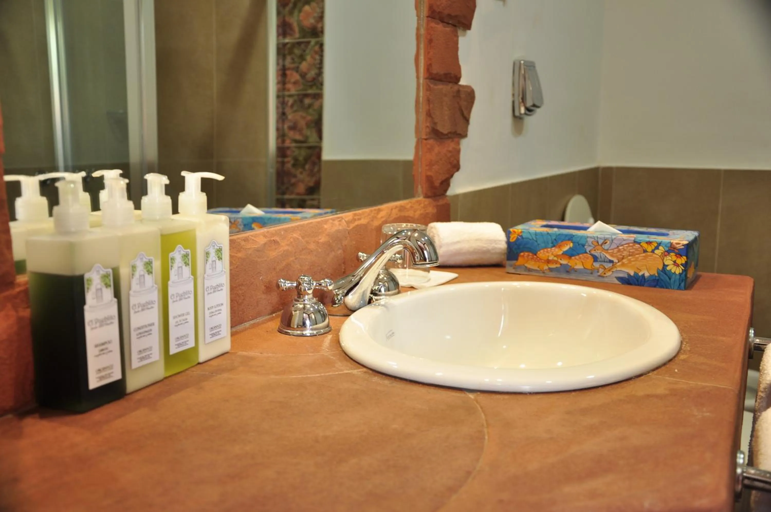 Bathroom in El Pueblito Iguazú