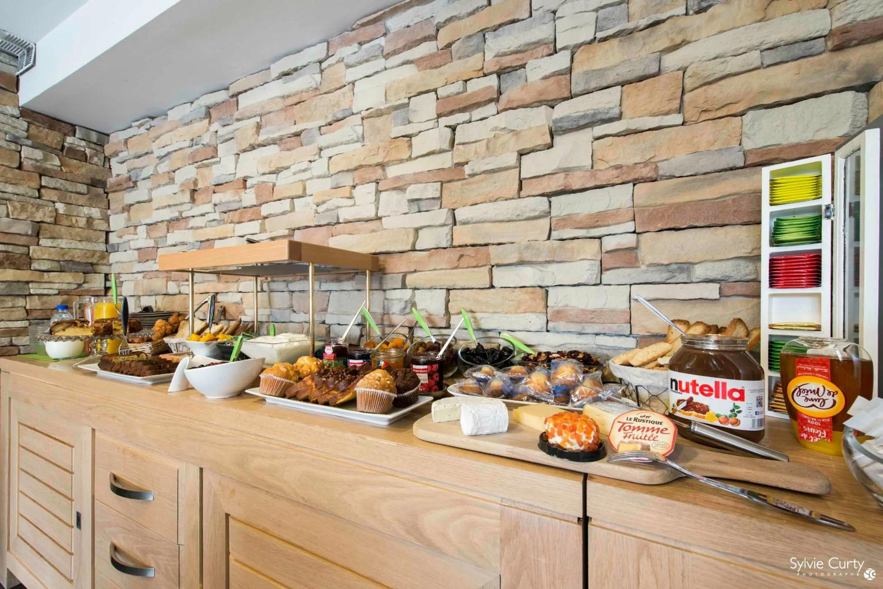 Other in Un Hotel sur le Port