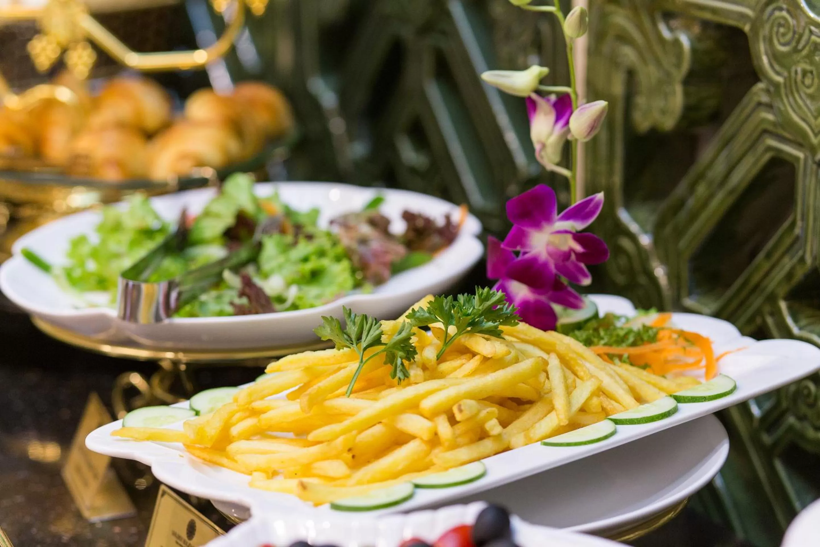 Restaurant/places to eat in Hanoi Golden Holiday Hotel