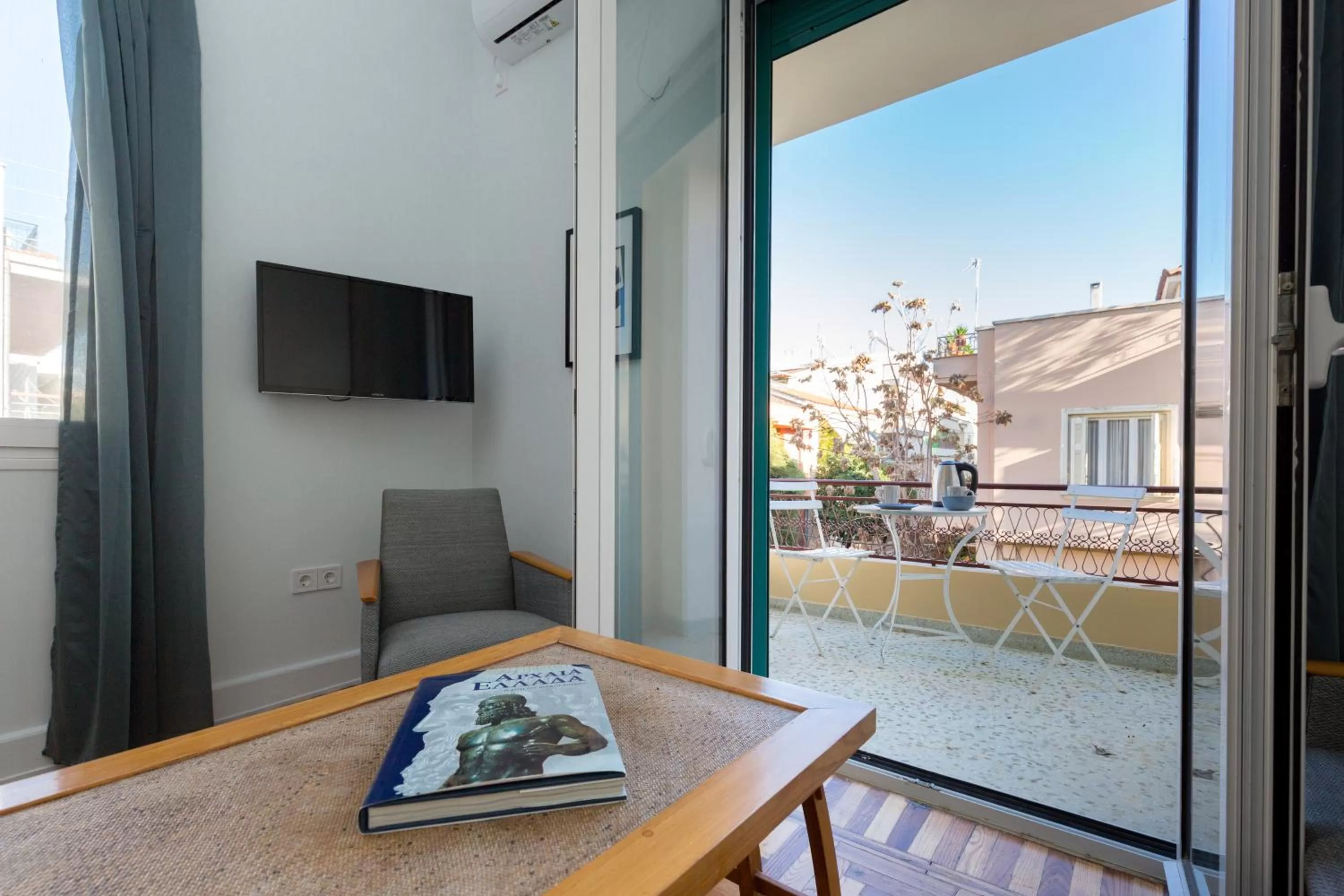 Troon of Athens Apartments