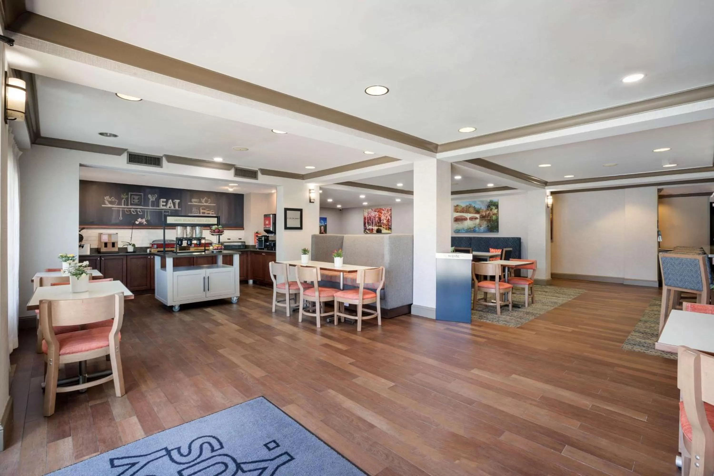 Breakfast in Hampton Inn Princeton