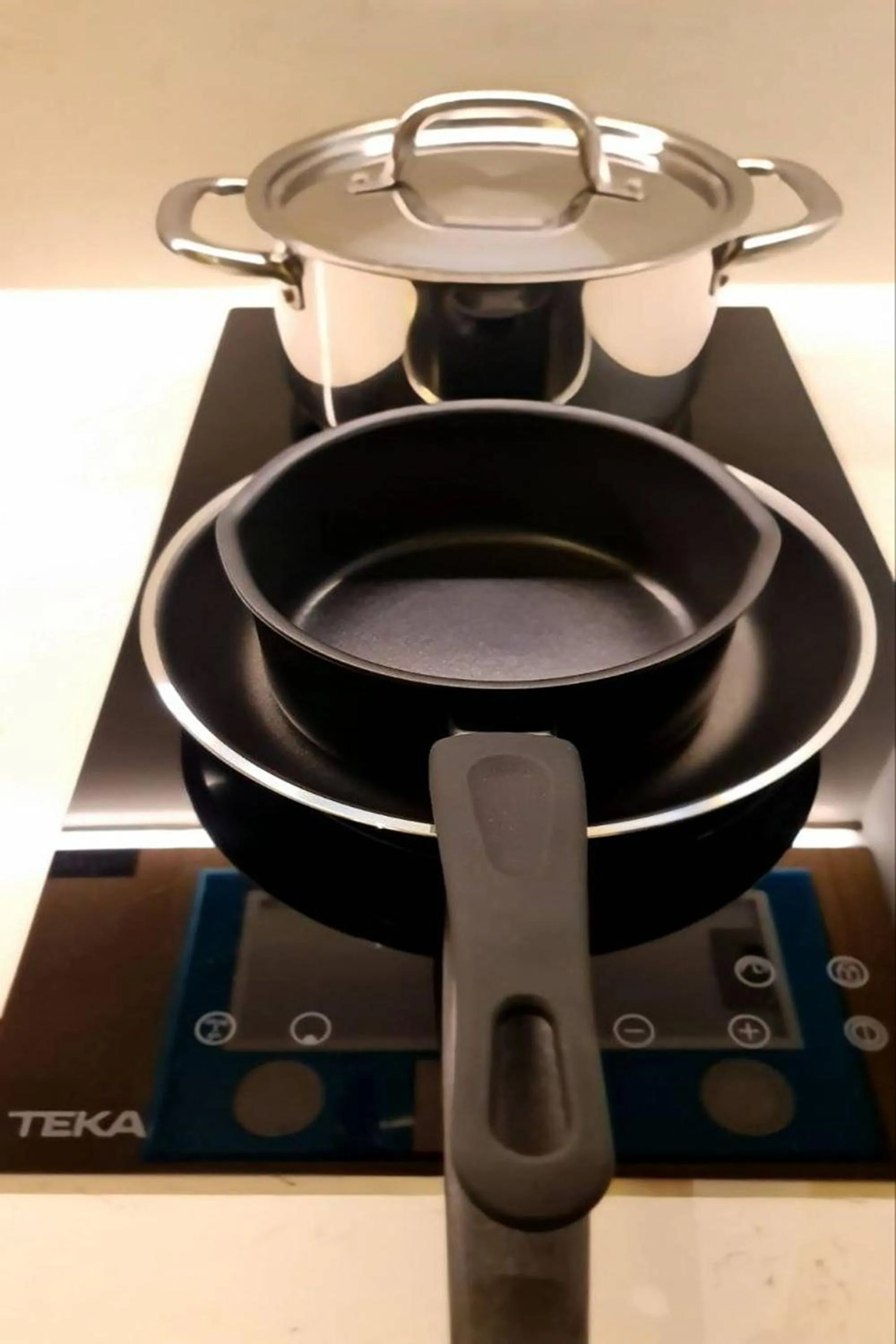 kitchen in The SACHA Apart-Hotel Thonglor