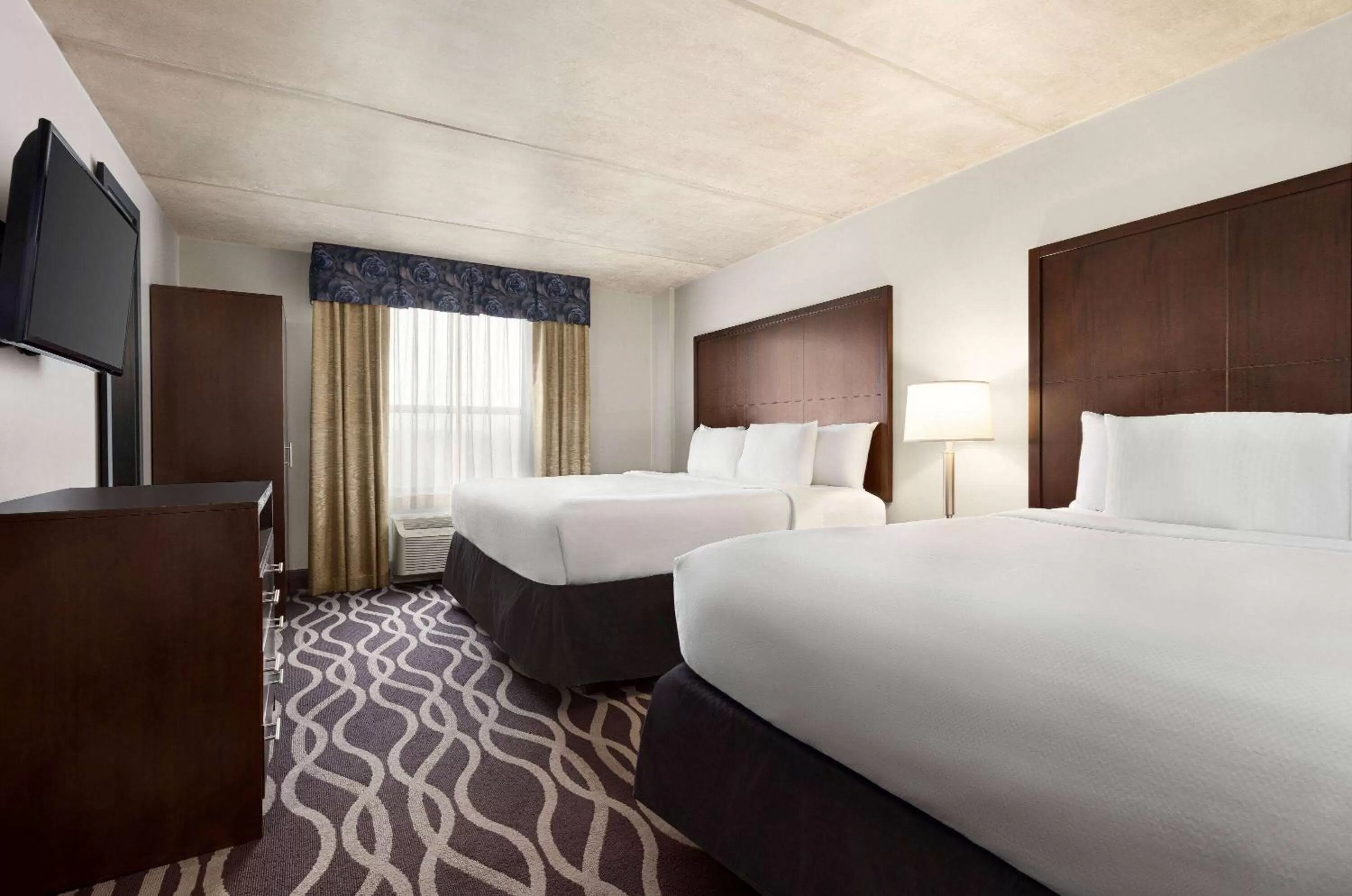 Photo of the whole room, Bed in IBAN Hotel, Trademark Collection by Wyndham