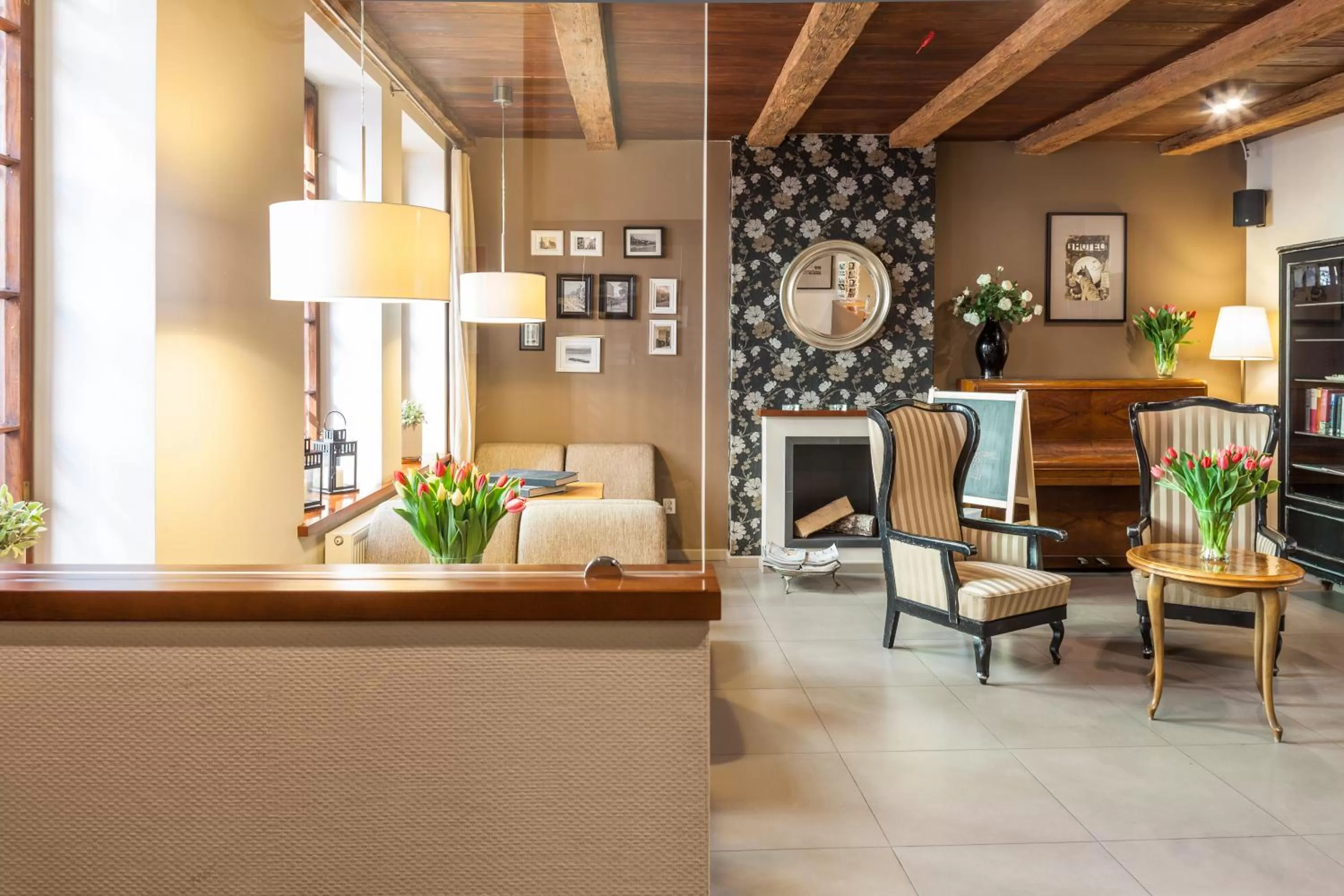 Lobby or reception in Hotel Czarna Róża