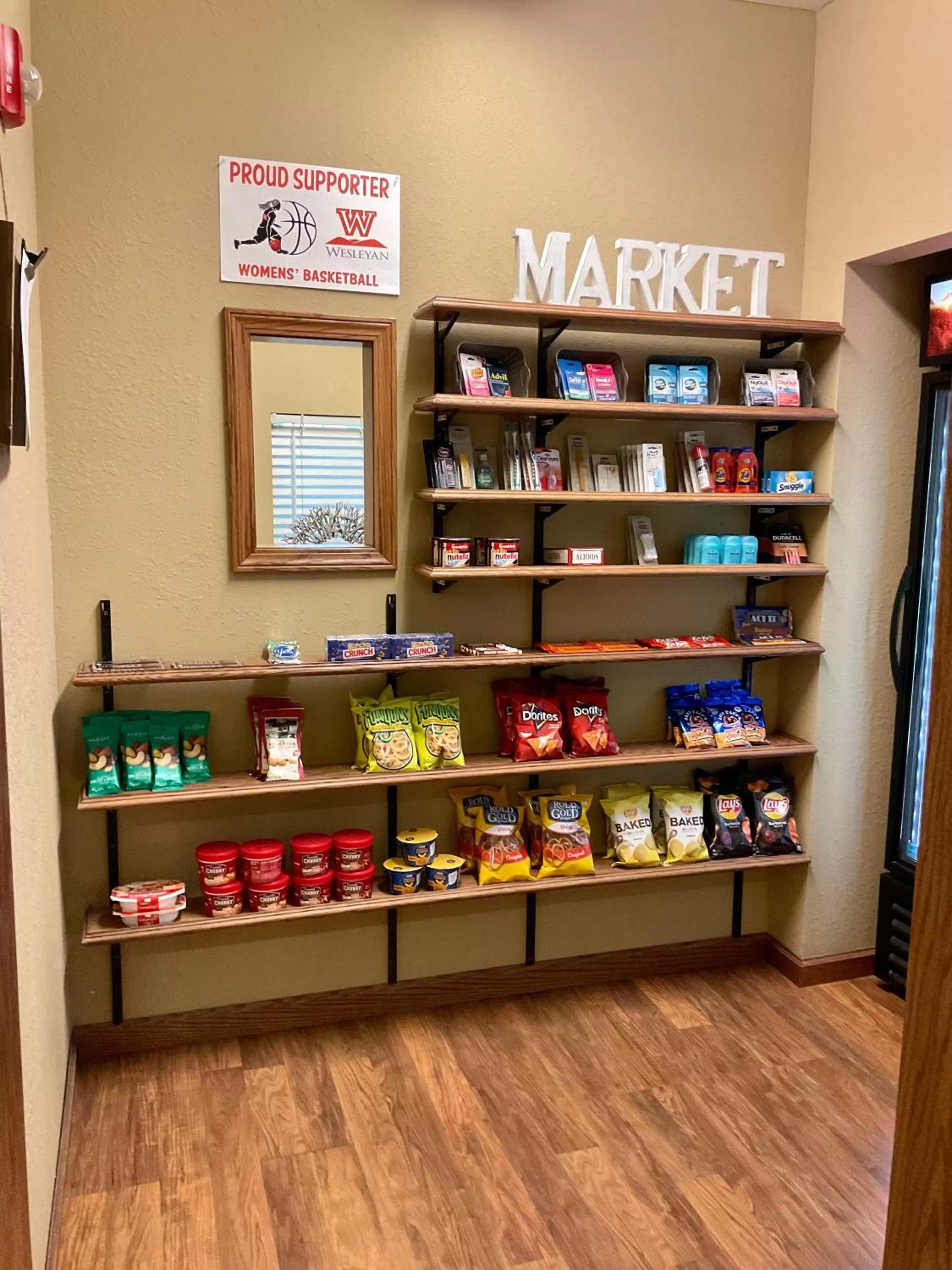 Restaurant/places to eat in SureStay Plus Hotel by Best Western Buckhannon