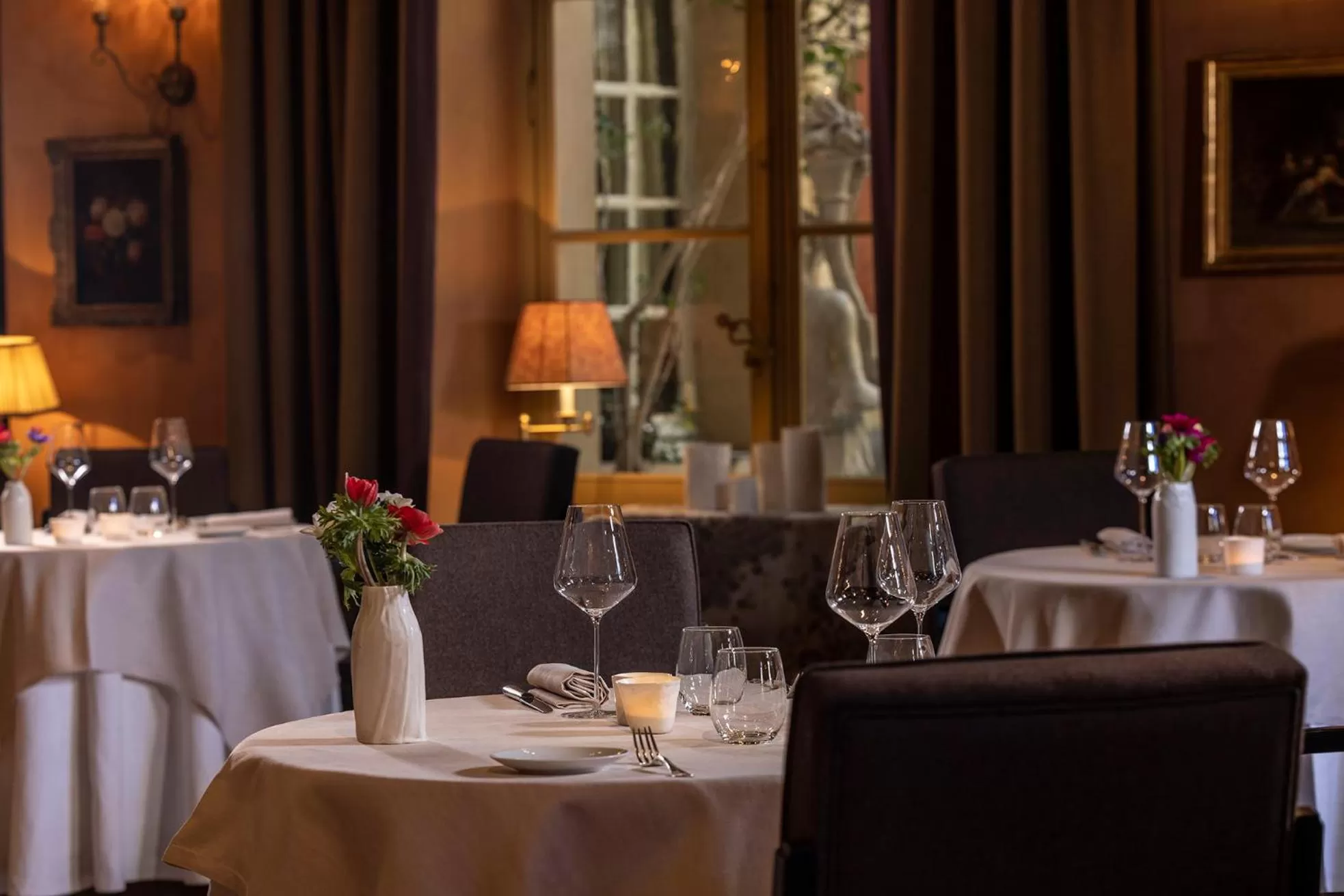 Restaurant/places to eat in La Mirande