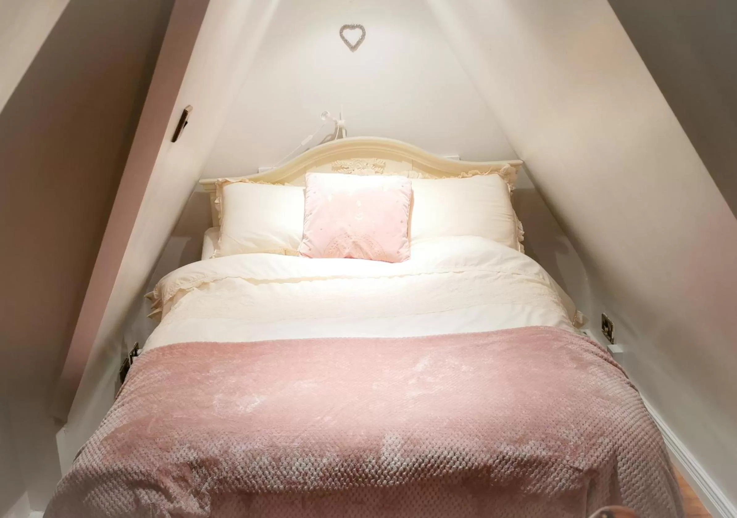 Bed in Drumhirk House