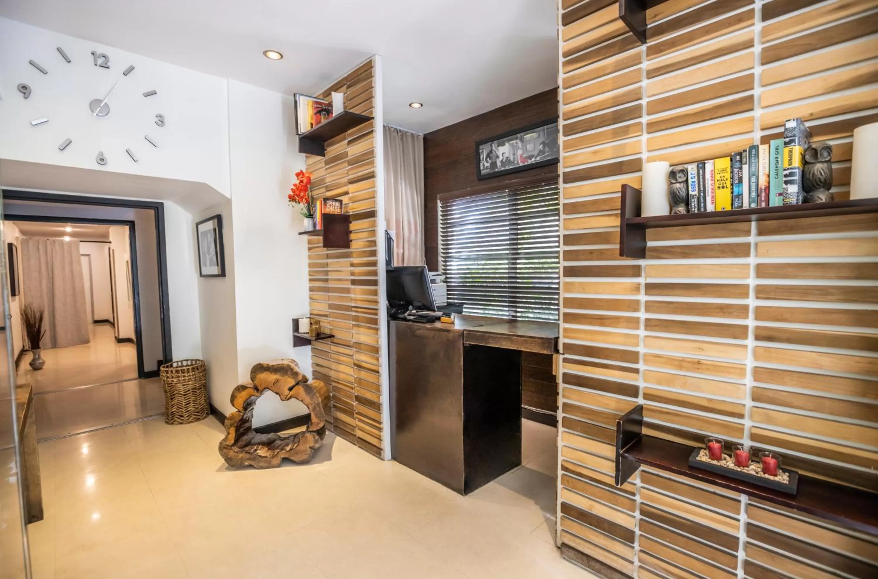 Lobby or reception in Metropole Suites South Beach