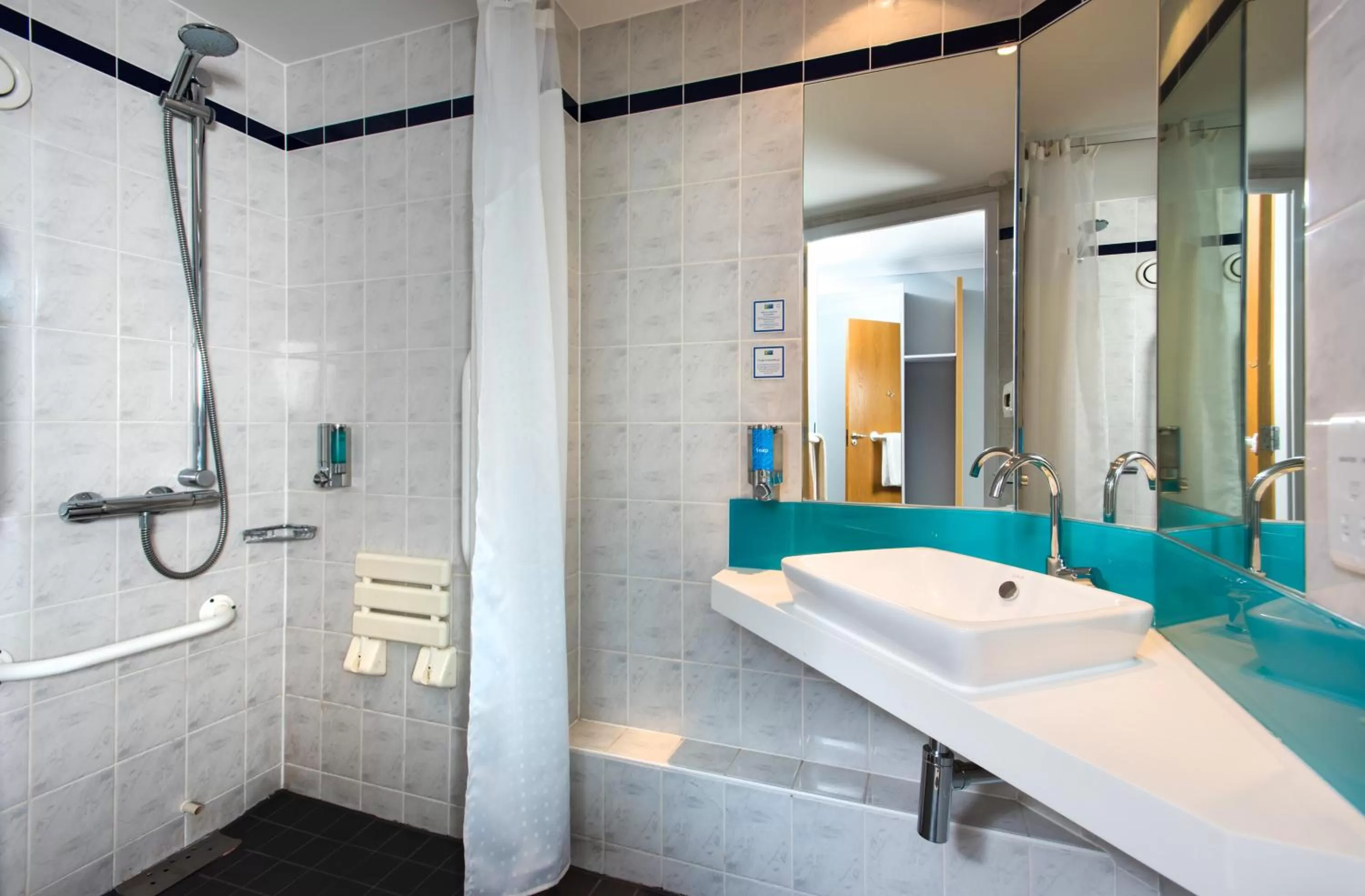 Bathroom in Holiday Inn Express - Glasgow Airport by IHG