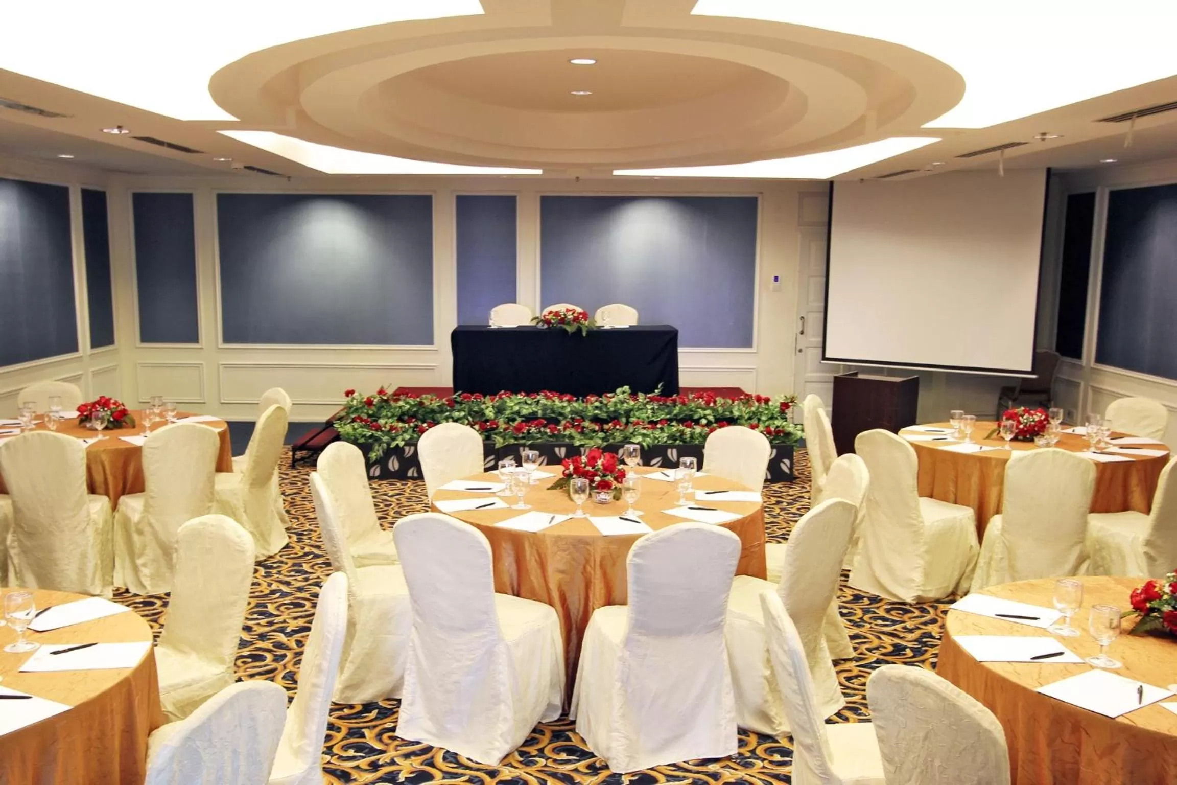 Banquet/Function facilities in Harmoni One Convention Hotel and Service Apartments